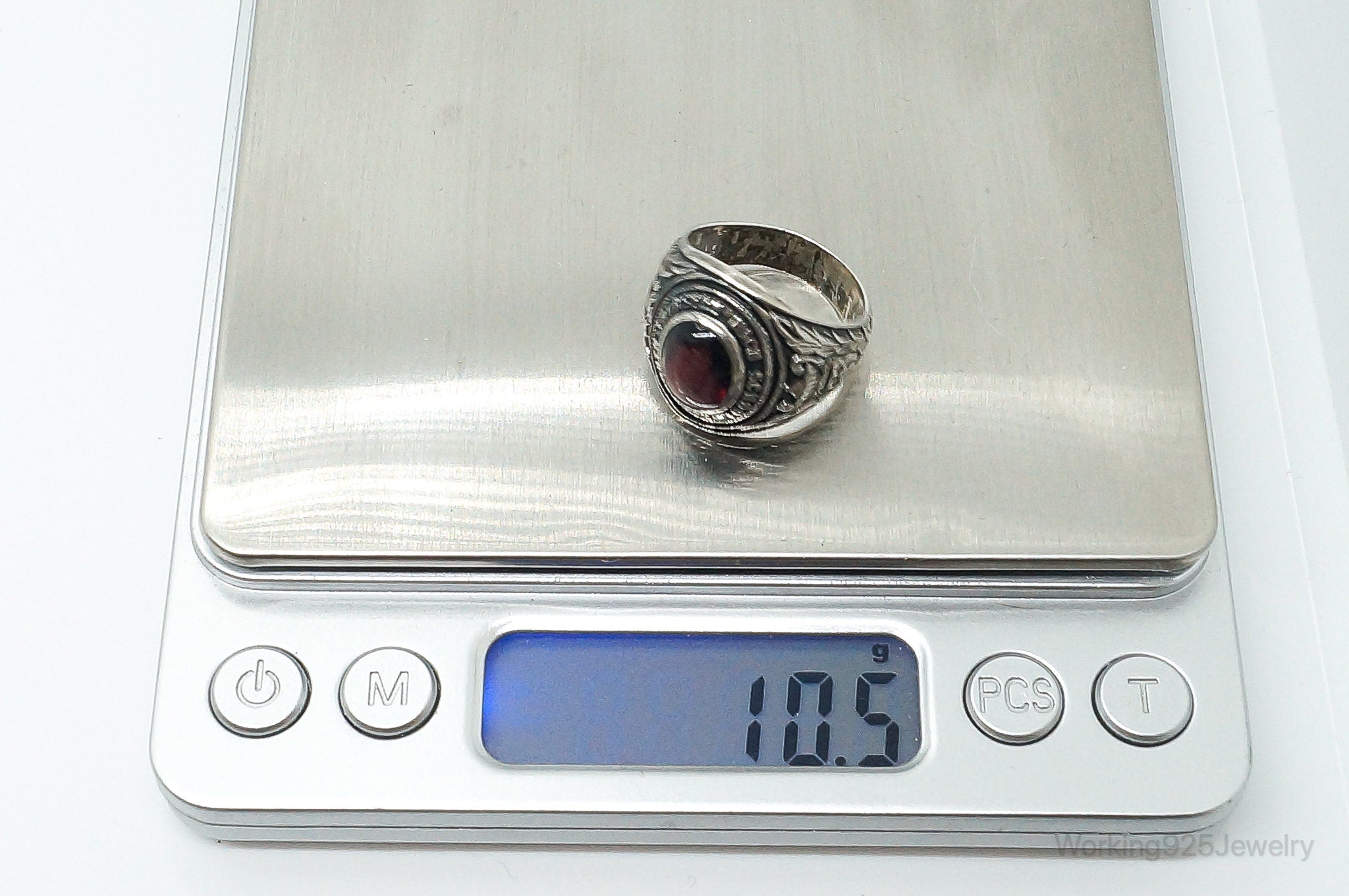 Vintage North Thurston High School 1968 Class Garnet Sterling Silver Ring- SZ 85