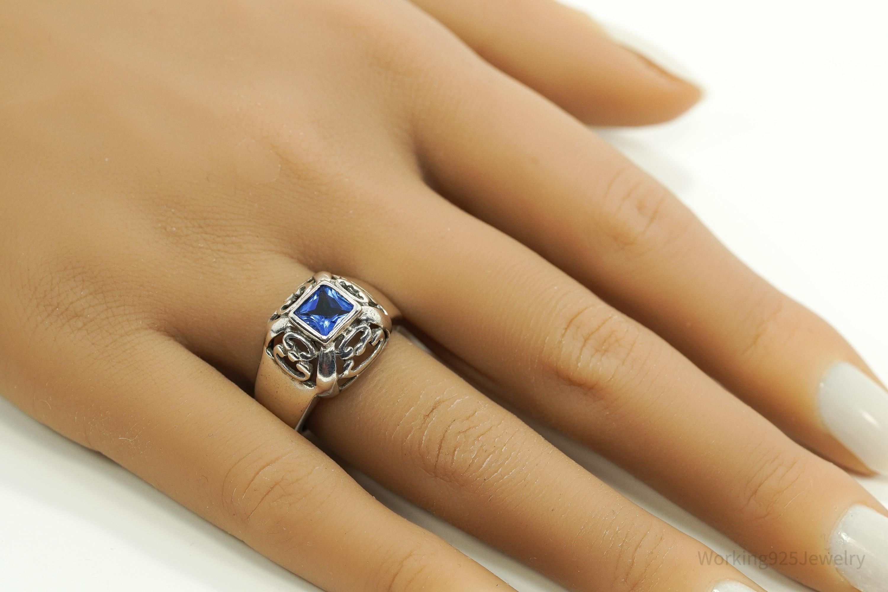 Vintage Blue Cubic Zirconia Sterling Silver Ring - Size 7.25