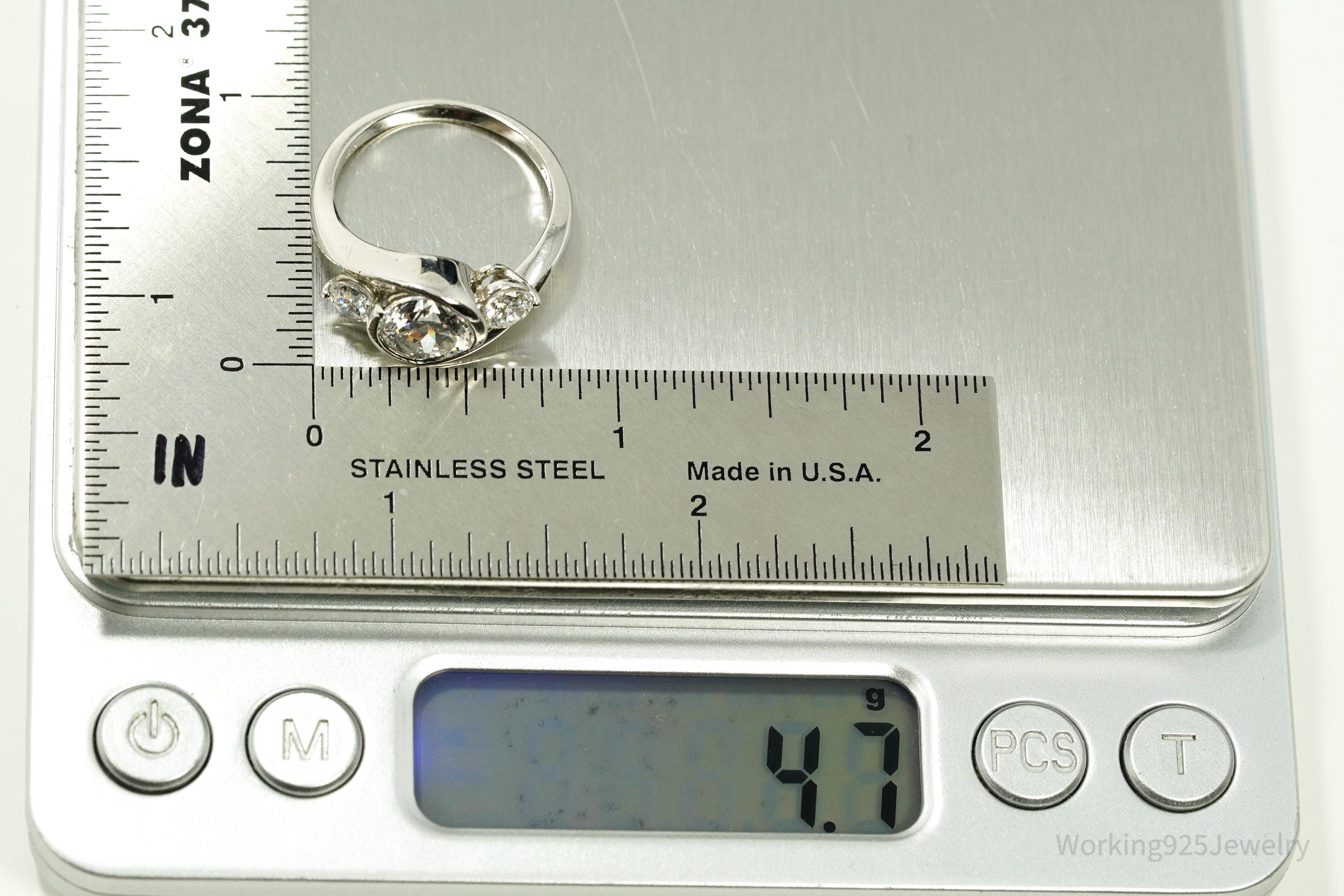 Vintage Cubic Zirconia Sterling Silver Ring - Size 8