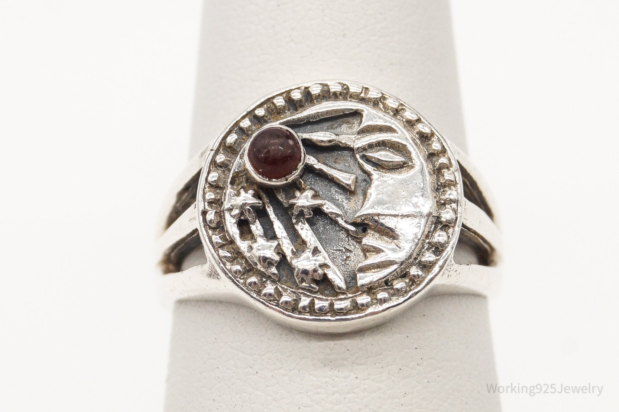 Vintage Moon Face & Stars Garnet Sterling Silver Ring Size 5.25