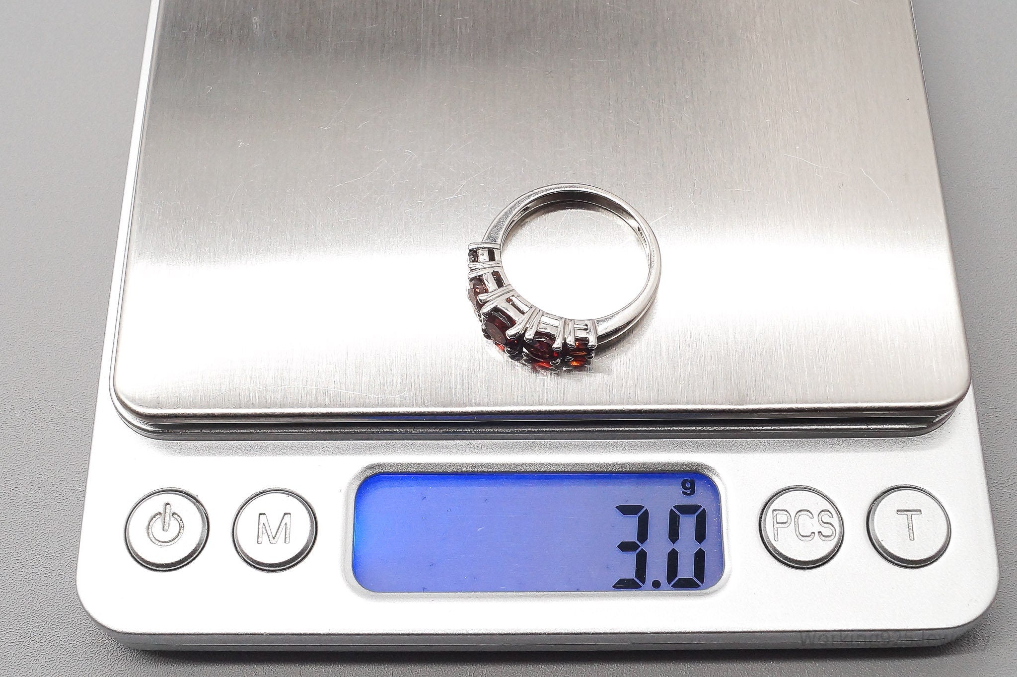 Vintage Garnet Sterling Silver Ring - Size 7