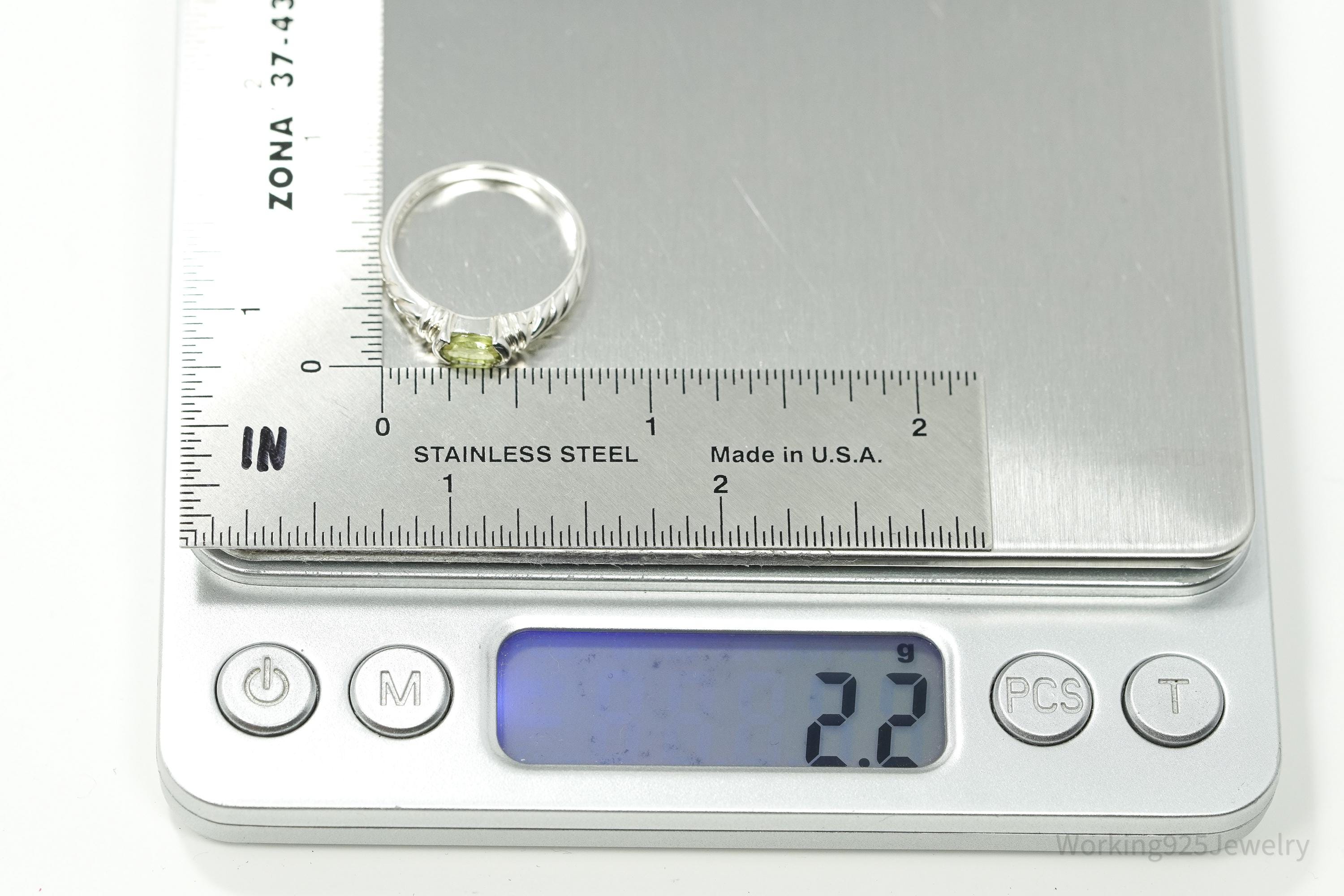 Vintage Green Peridot Sterling Silver Ring - Size 7