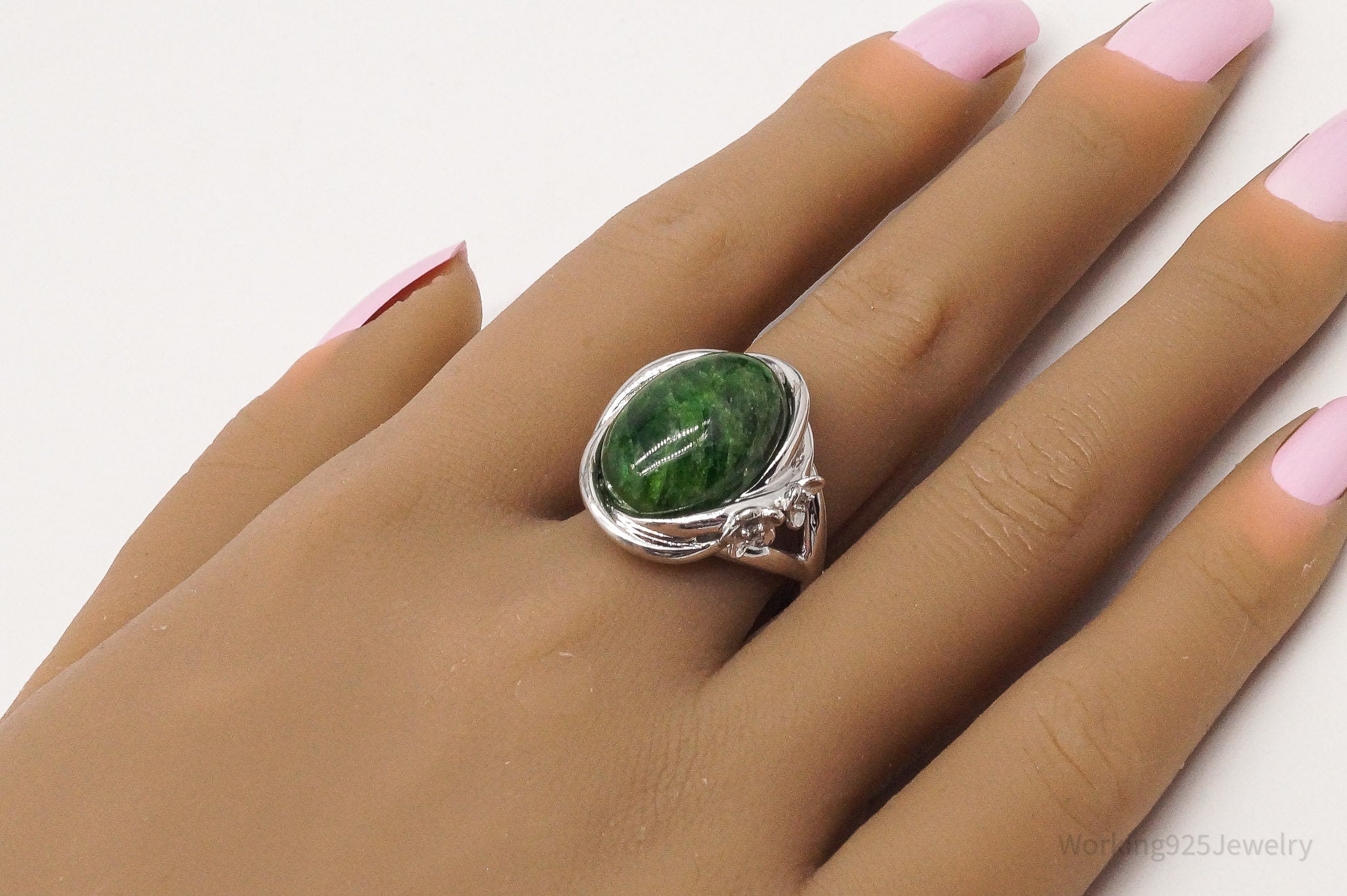 Vintage Natural Green Chrome Diopside Cubic Zirconia Sterling Silver Ring SZ 8.5