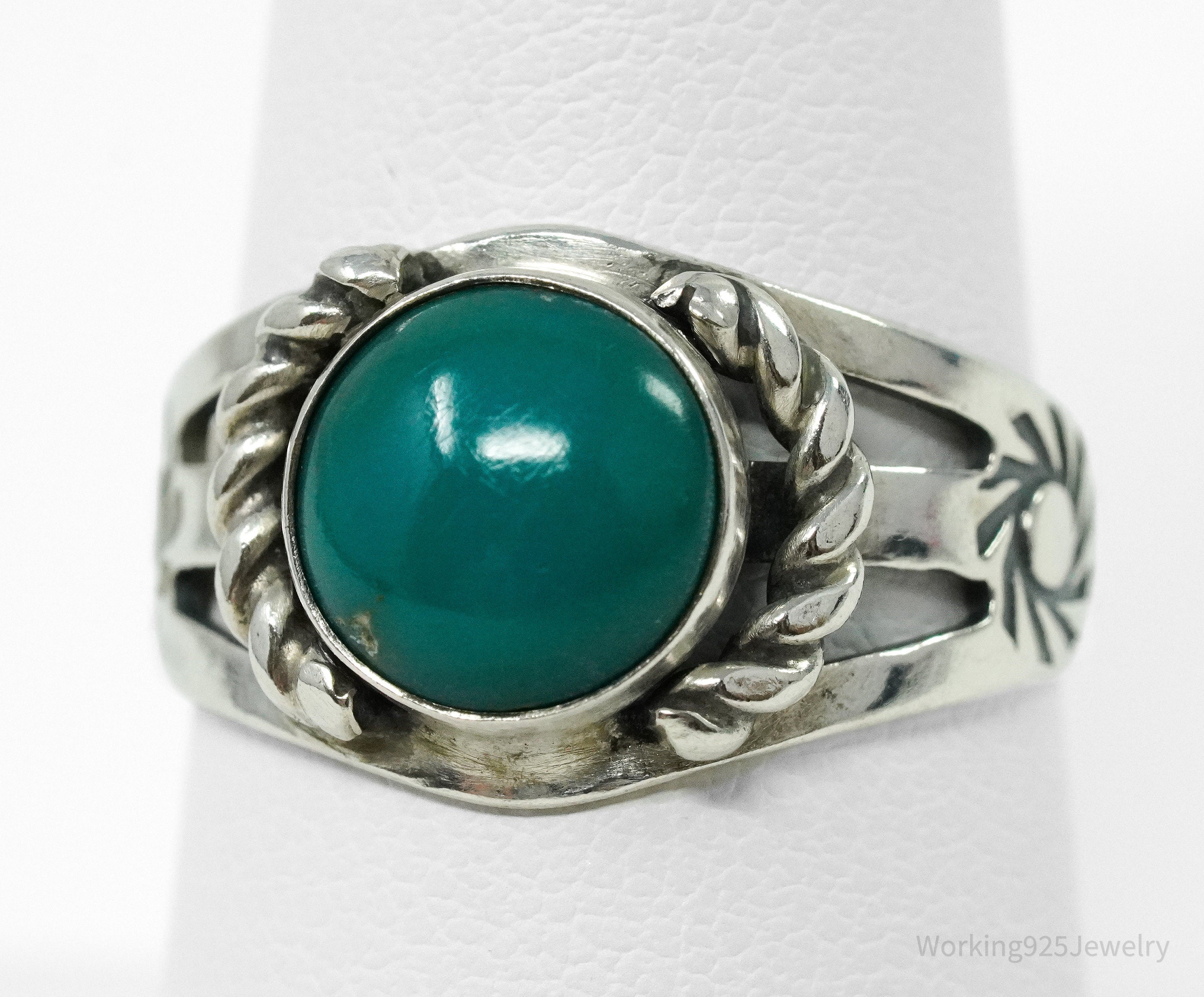 Vintage Native American Turquoise Sterling Silver Ring - Size 8