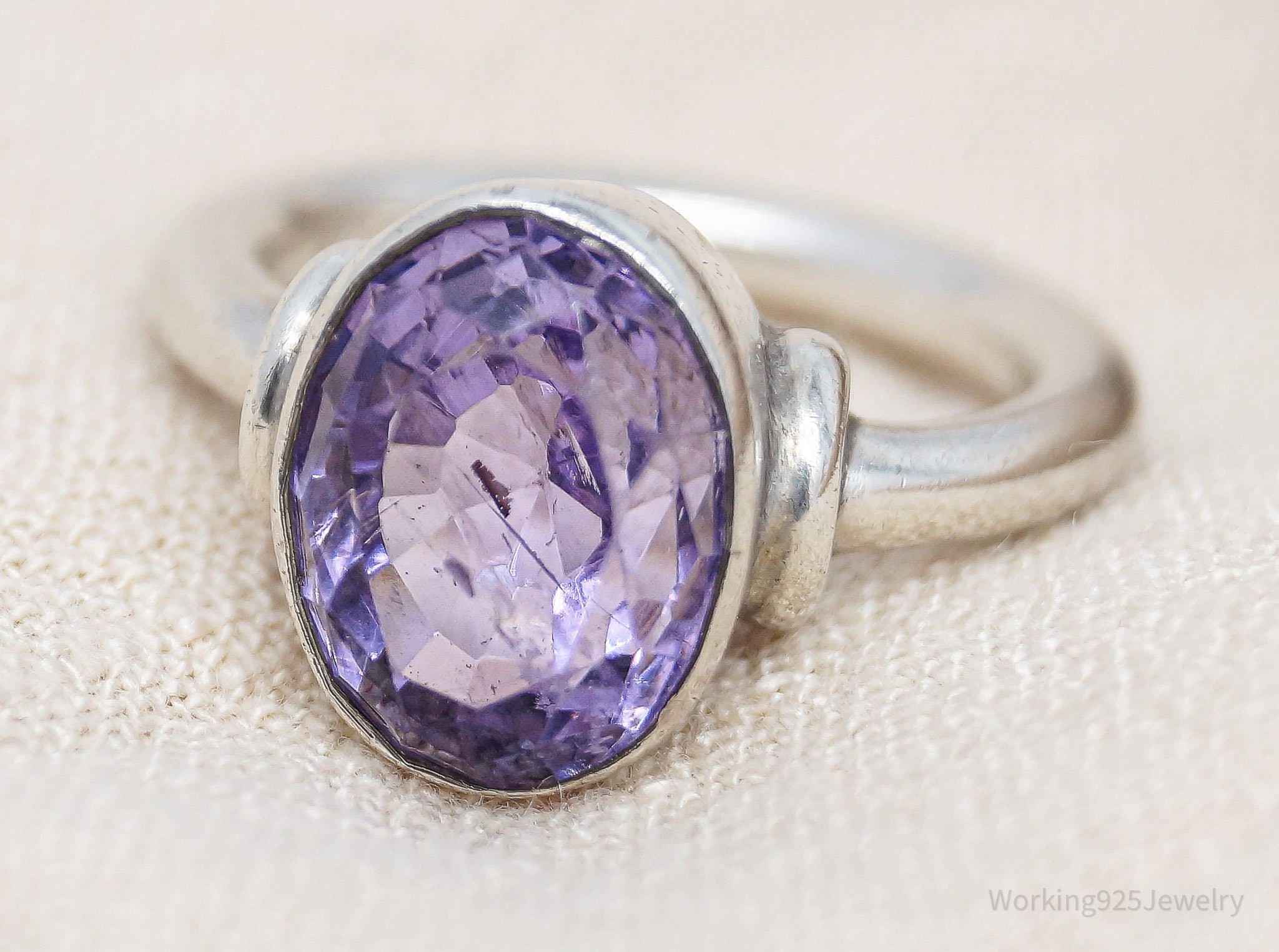 Vintage Amethyst Modernist Style Sterling Silver Ring - Size 6.5