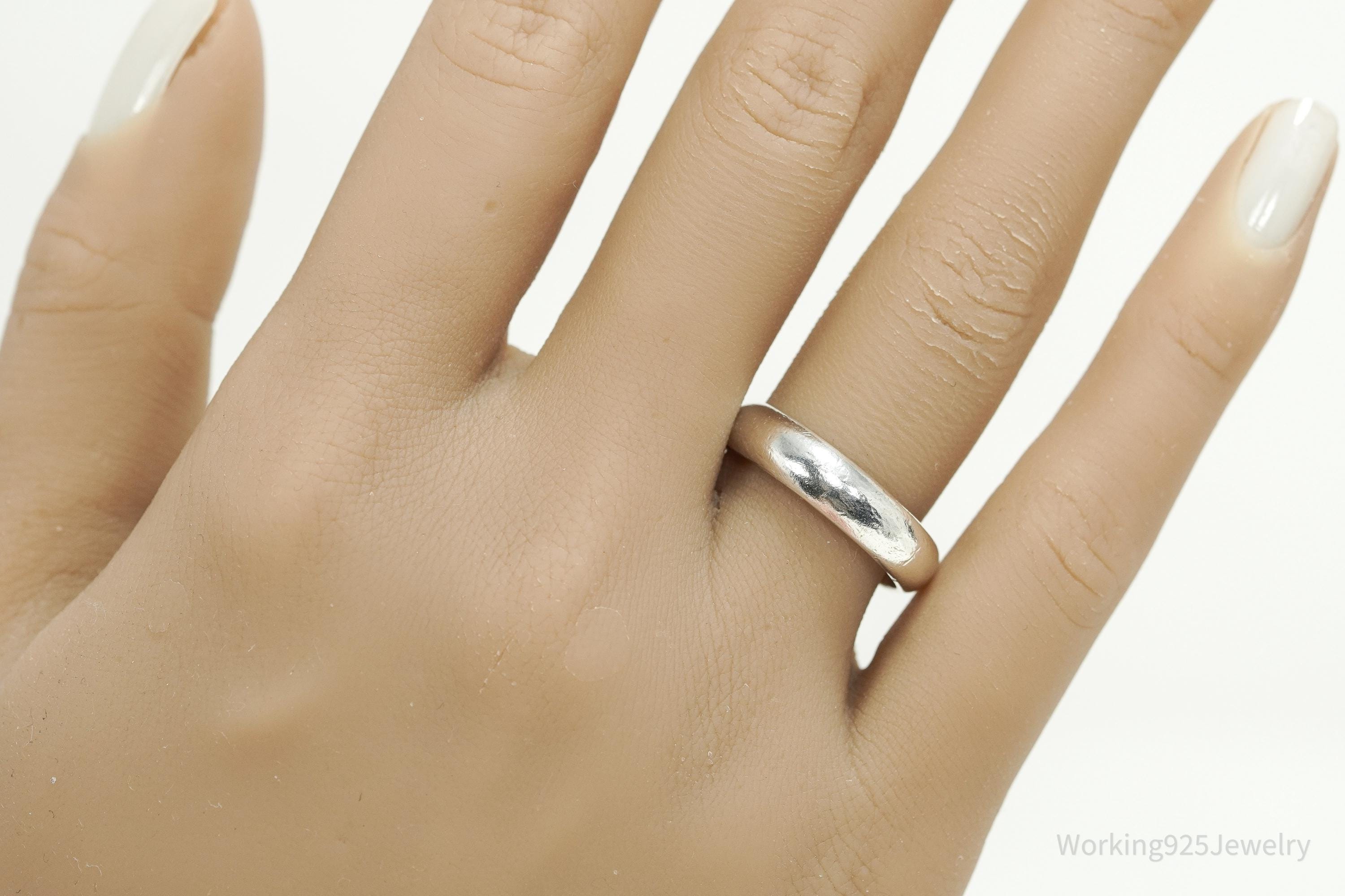 Vintage Sterling Silver Band Ring - Size 8.75