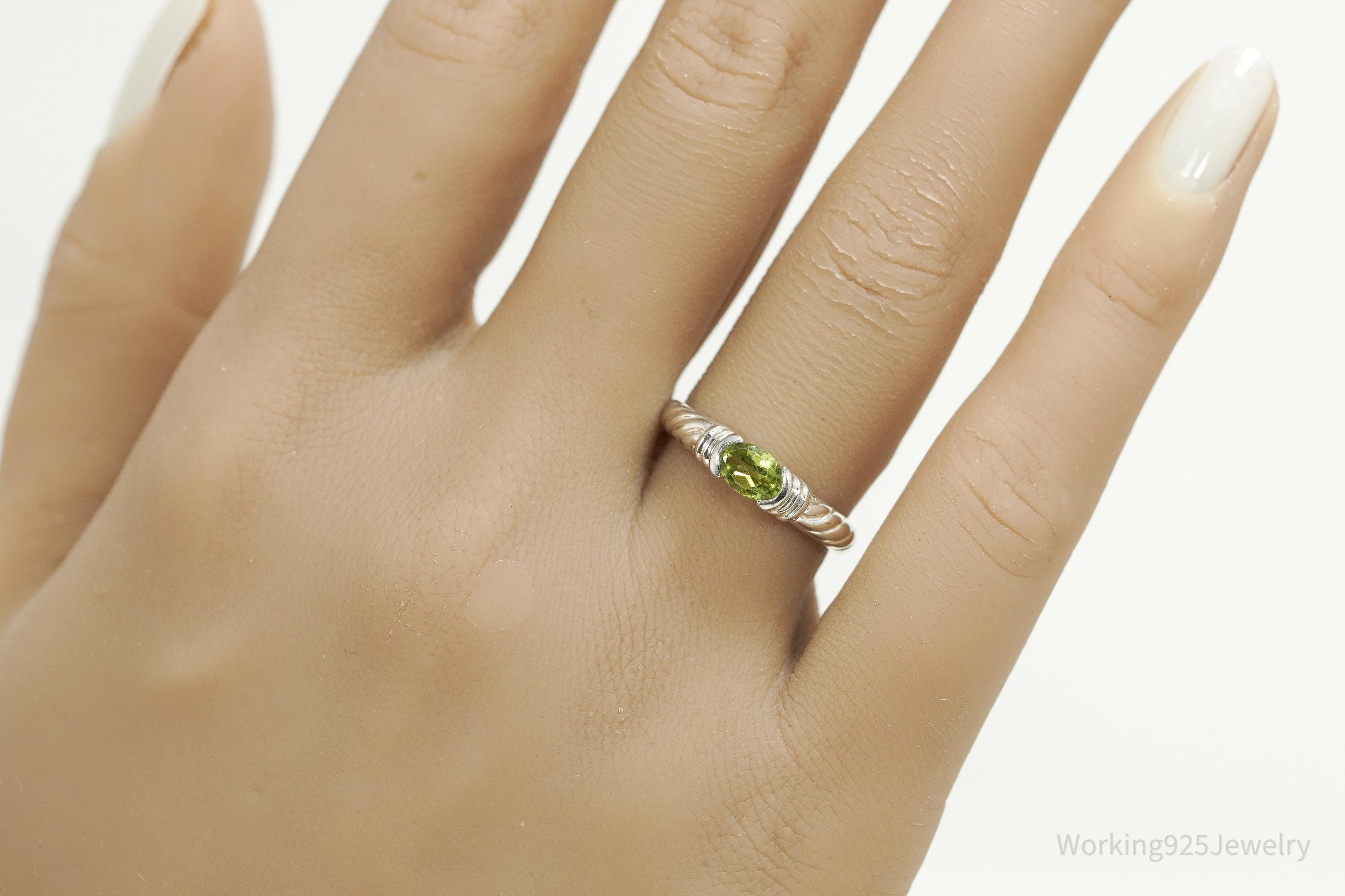 Vintage Green Peridot Sterling Silver Ring - Size 7