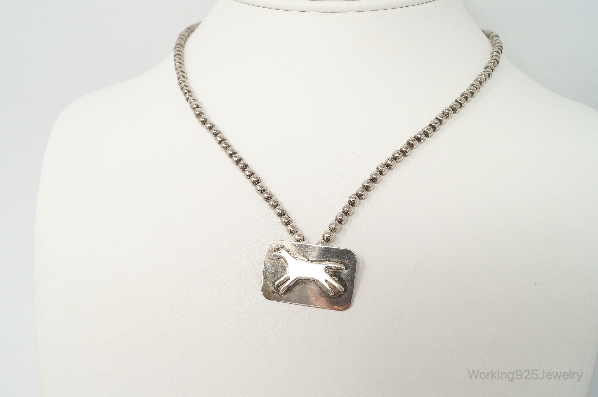 Vintage Native America Unsigned Wild Horse Sterling Silver Necklace