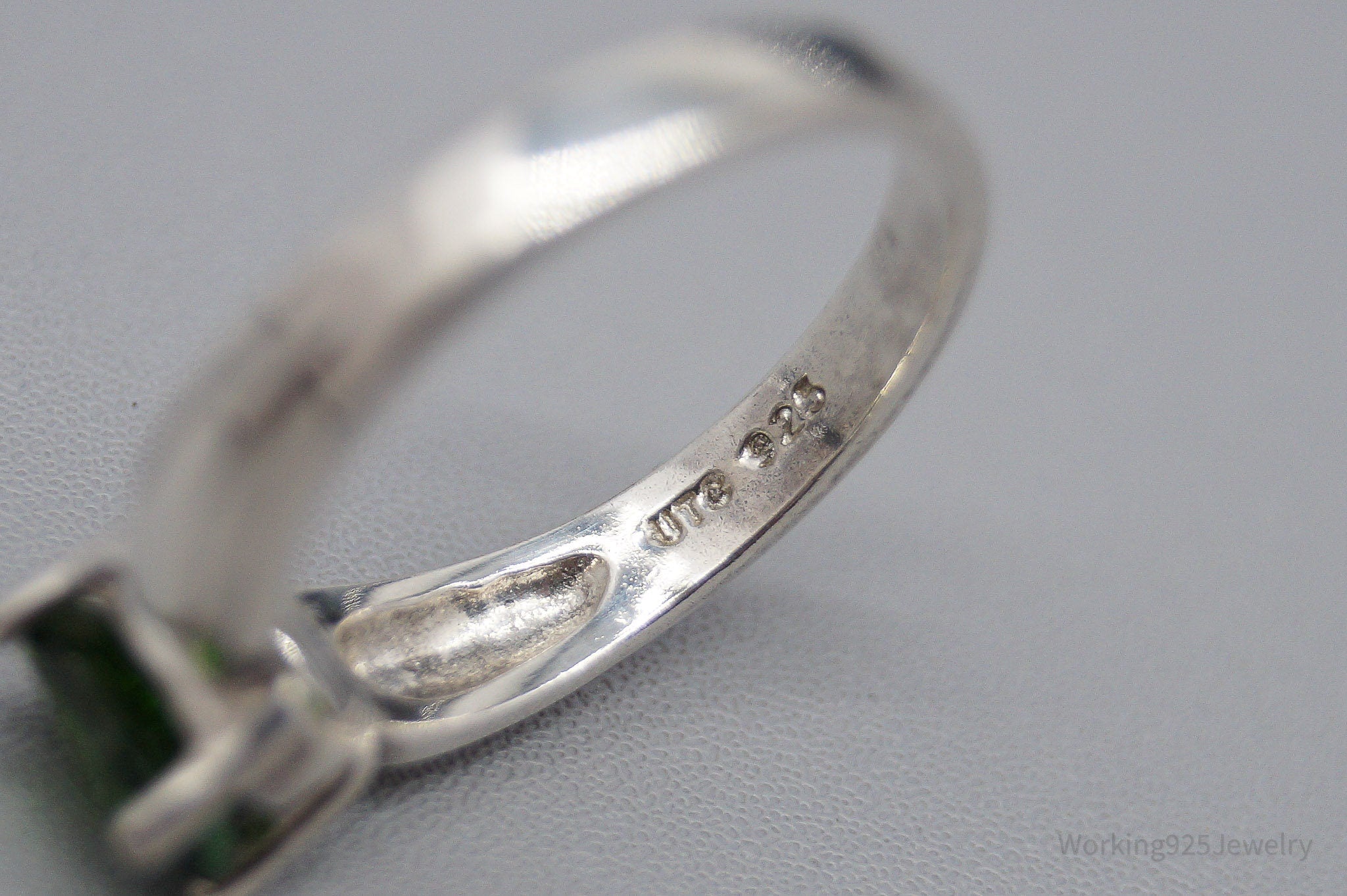 Vintage JTV UTC Green Chrome Diopside Sterling Silver Ring - Size 6