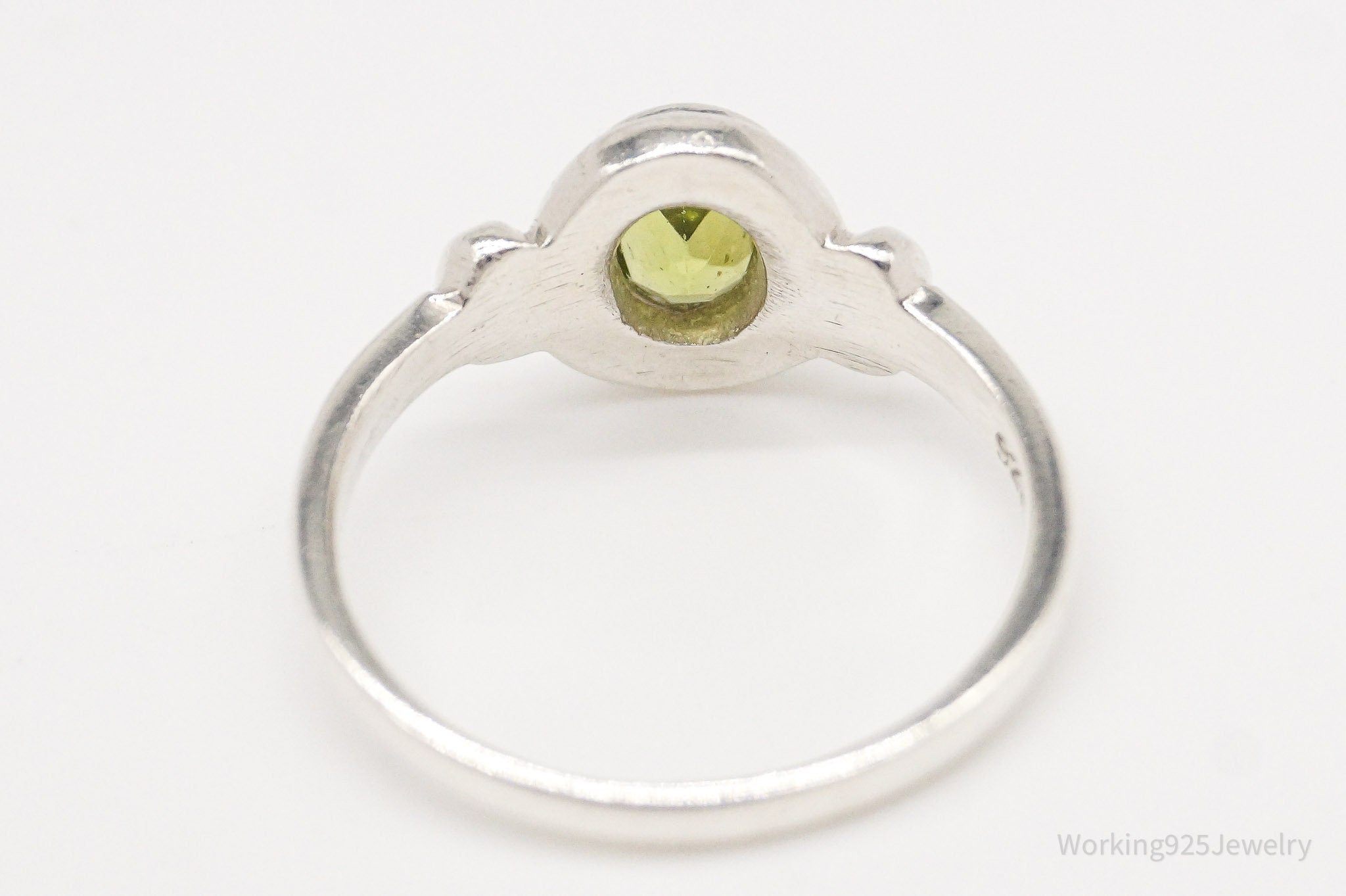 Vintage Peridot Sterling Silver Ring - Size 7.5