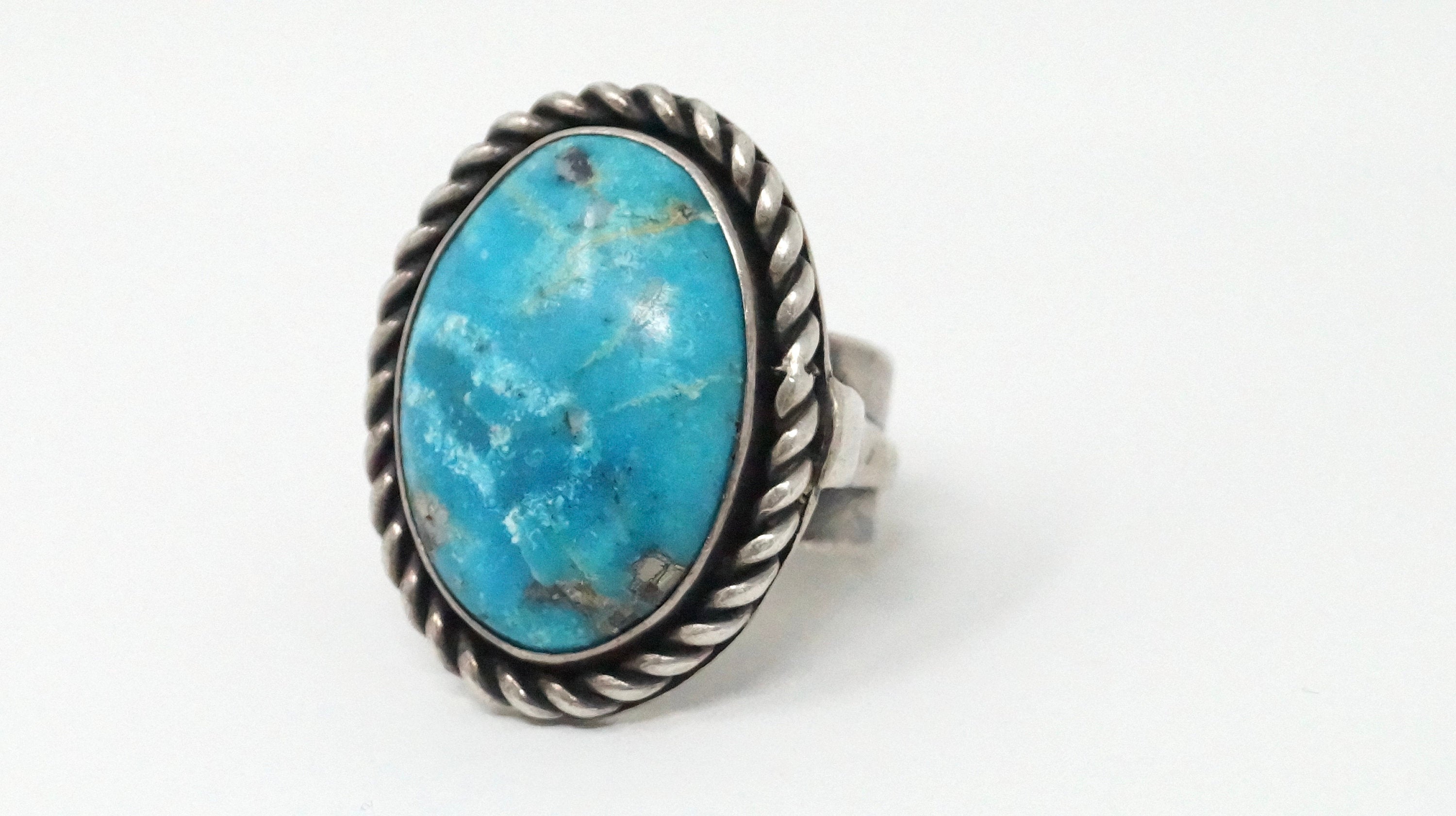 Vintage Native American Chunky Turquoise Sterling Silver Rope Ring - Size 13.25