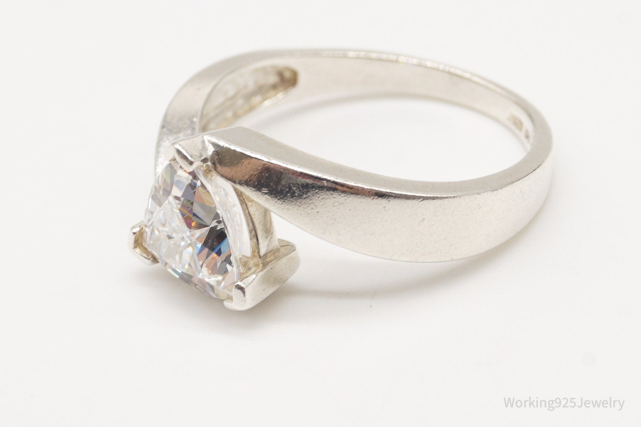 Vintage Cubic Zirconia Sterling Silver Ring - Size 9