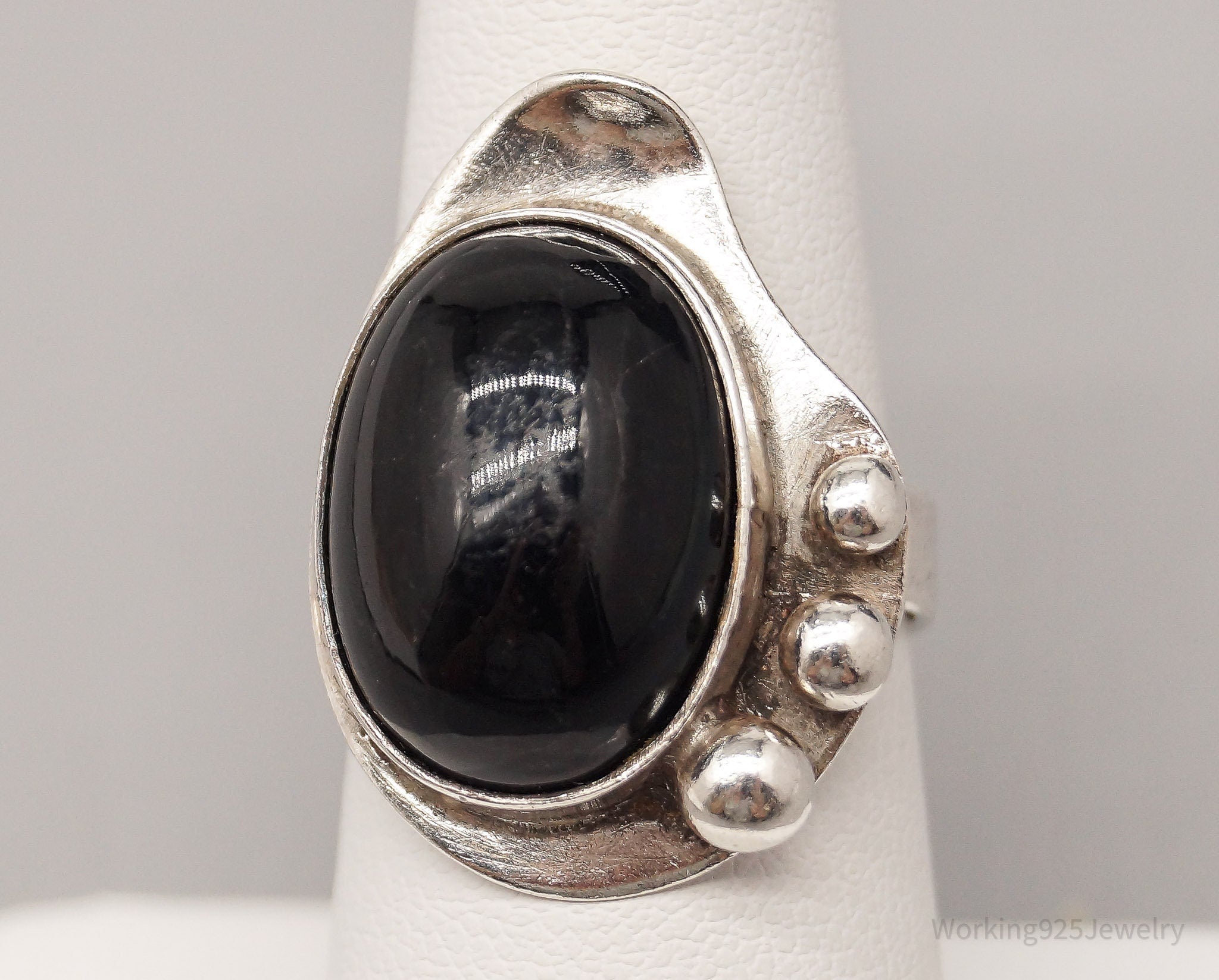 Vintage Black Onyx Modernist Style Sterling Silver Ring - Size 8