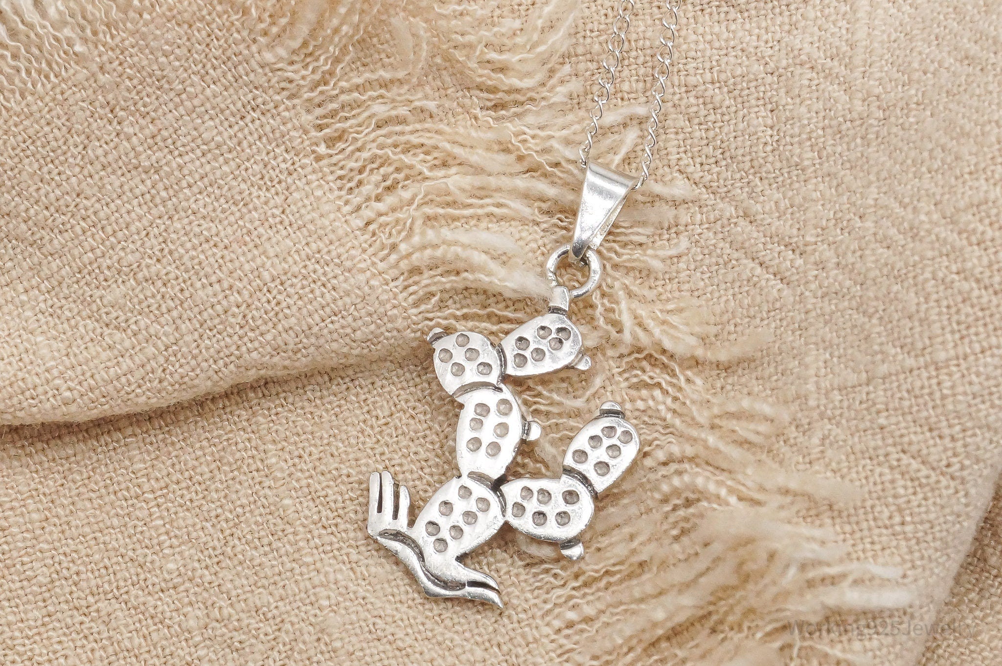 Vintage Western Desert Cactus Sterling Silver Necklace 20"