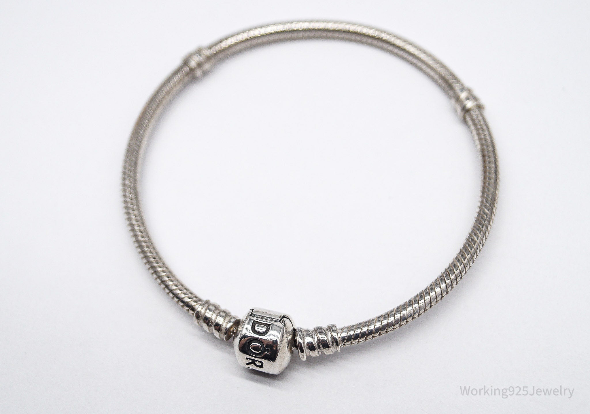 VTG Pandora Iconic Pandora Logo Sterling Silver Clasp Charm Bracelet 7 1/8"