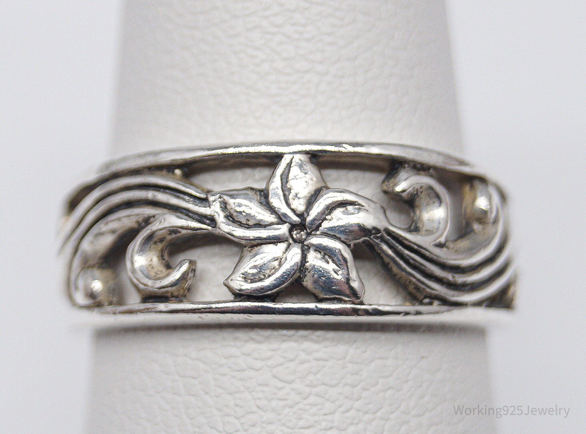 Vintage Flower Sterling Silver Band Ring Size 6.75