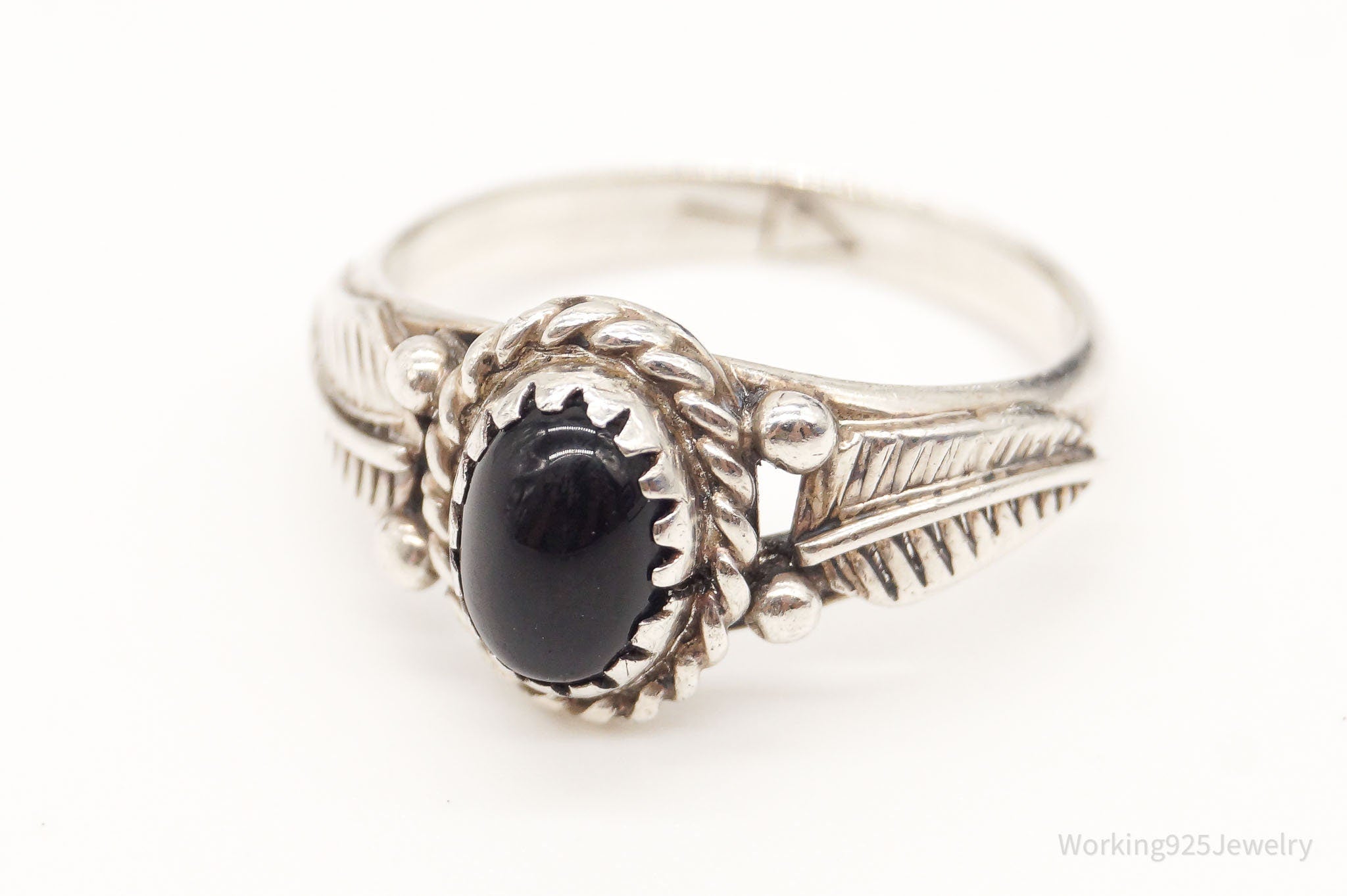 Vintage Native American Black Onyx Silver Ring - Size 6.25