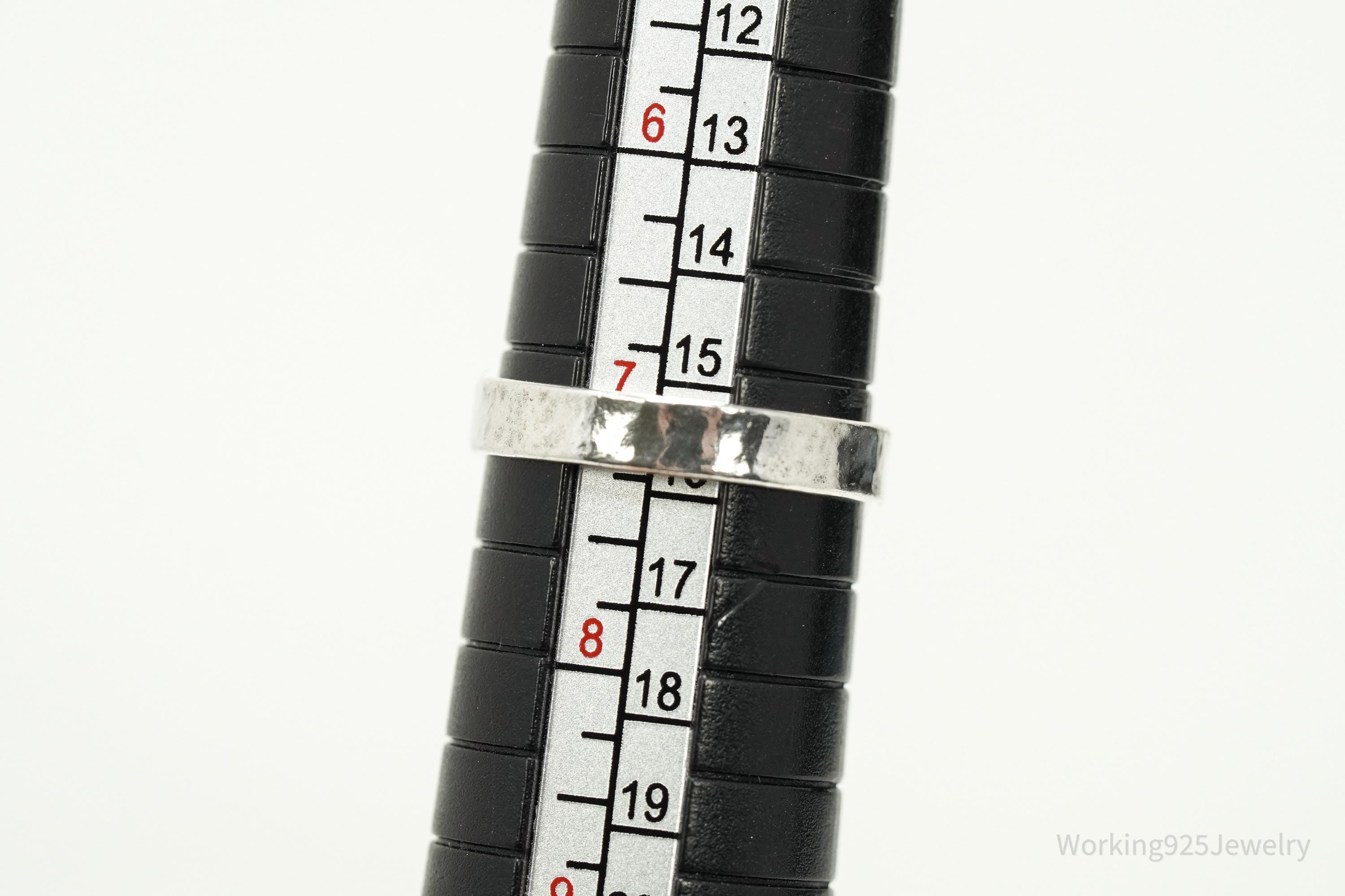 Vintage Silpada Retired Hammered Style Sterling Silver Band Ring - Size 7.25