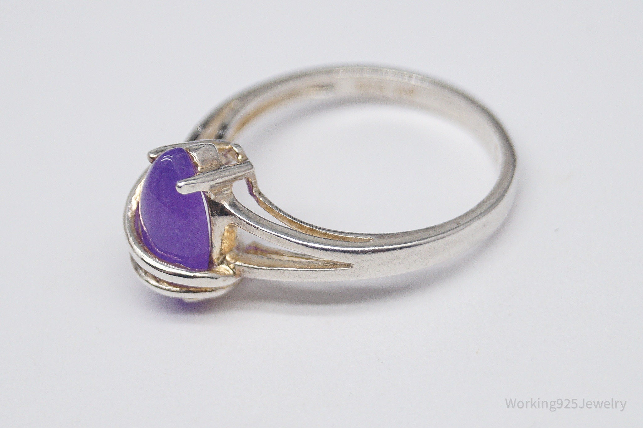 Vintage Avon Lavender Jade Sterling Silver Ring - Size 5