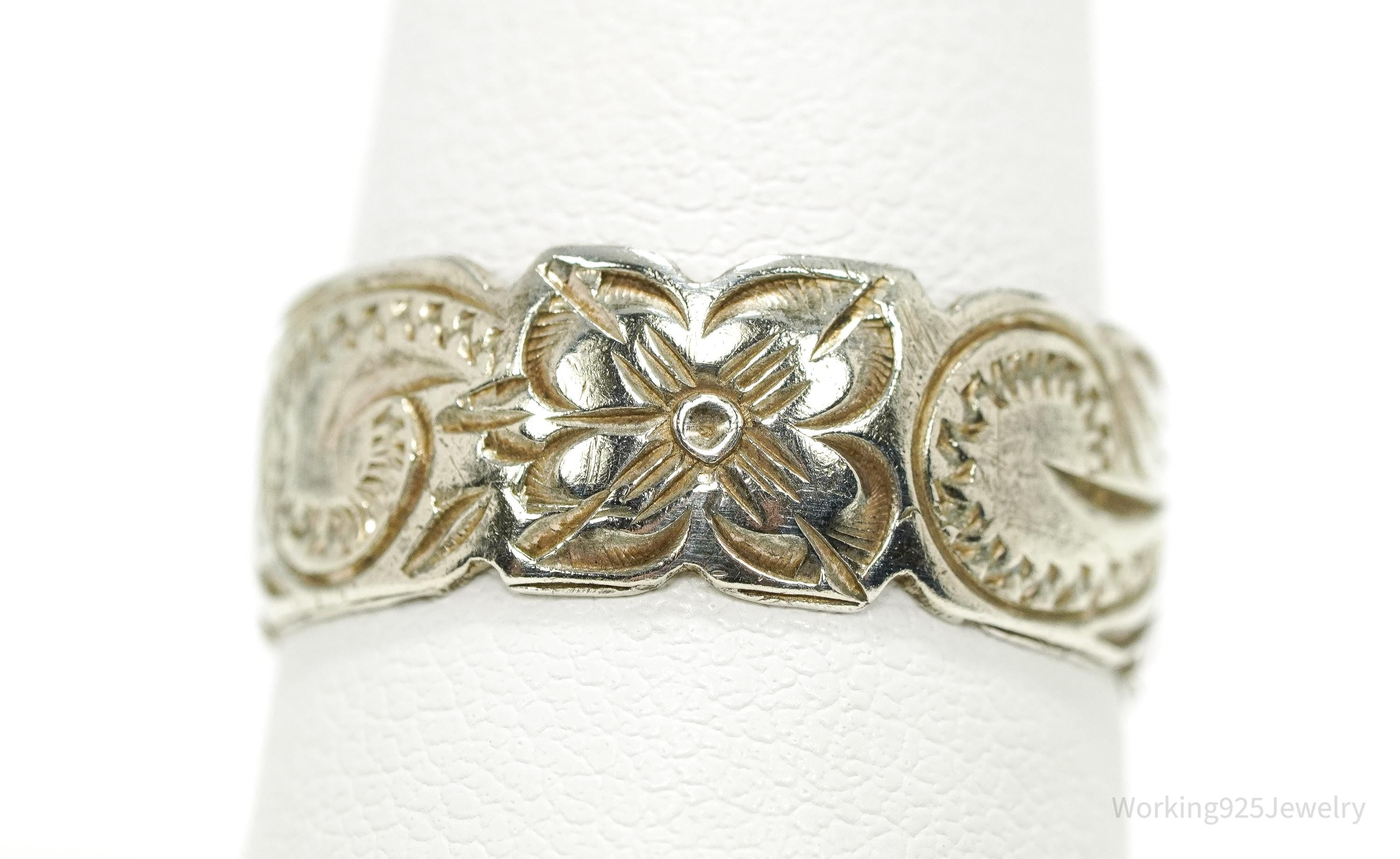 Vintage Floral Etched Sterling Silver Band Ring - Size 9.25