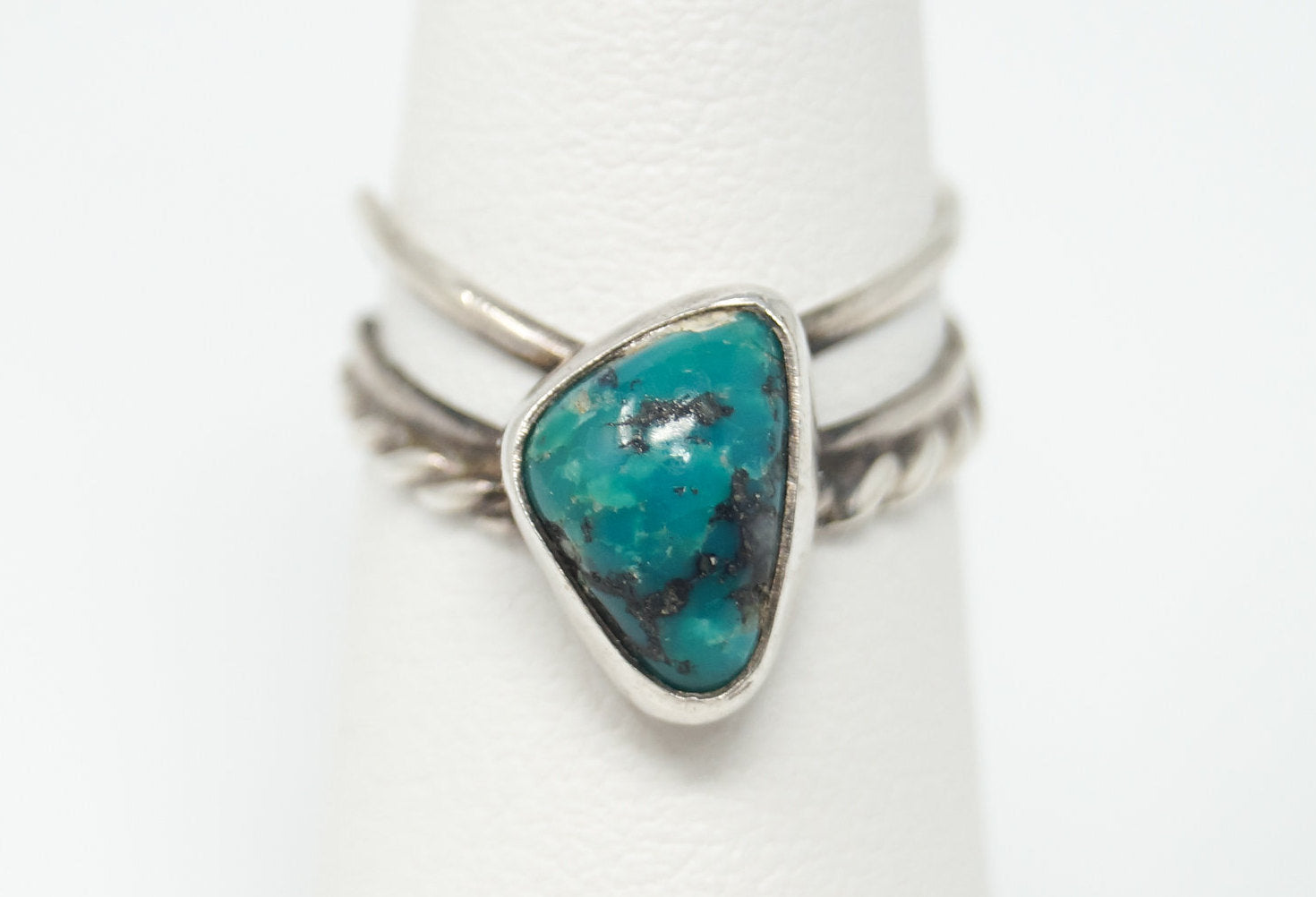 Vtg Native American Turquoise Unsigned Sterling Silver Ring - Sz 5.75