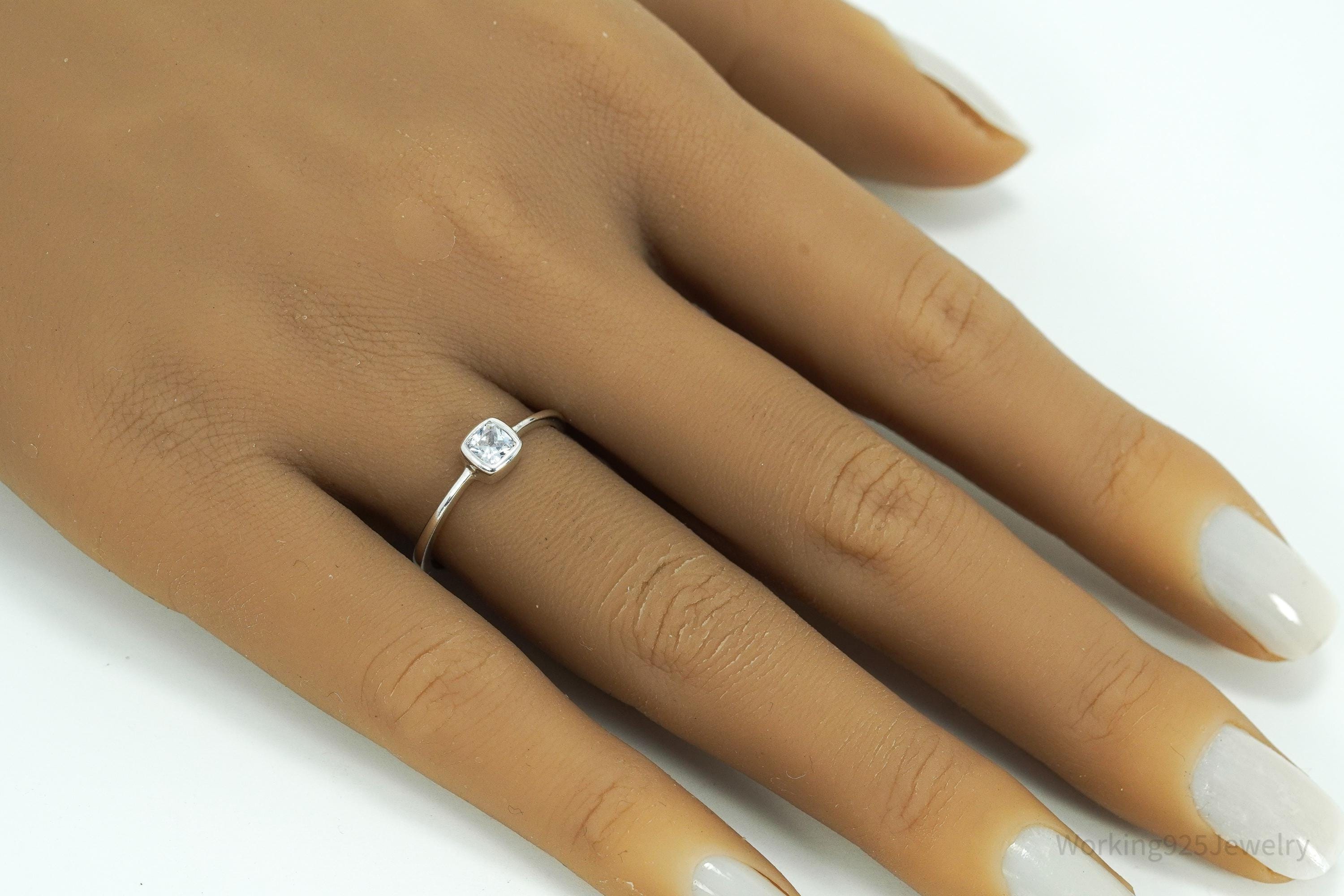 Vintage Cubic Zirconia Sterling Silver Ring - Size 7.25