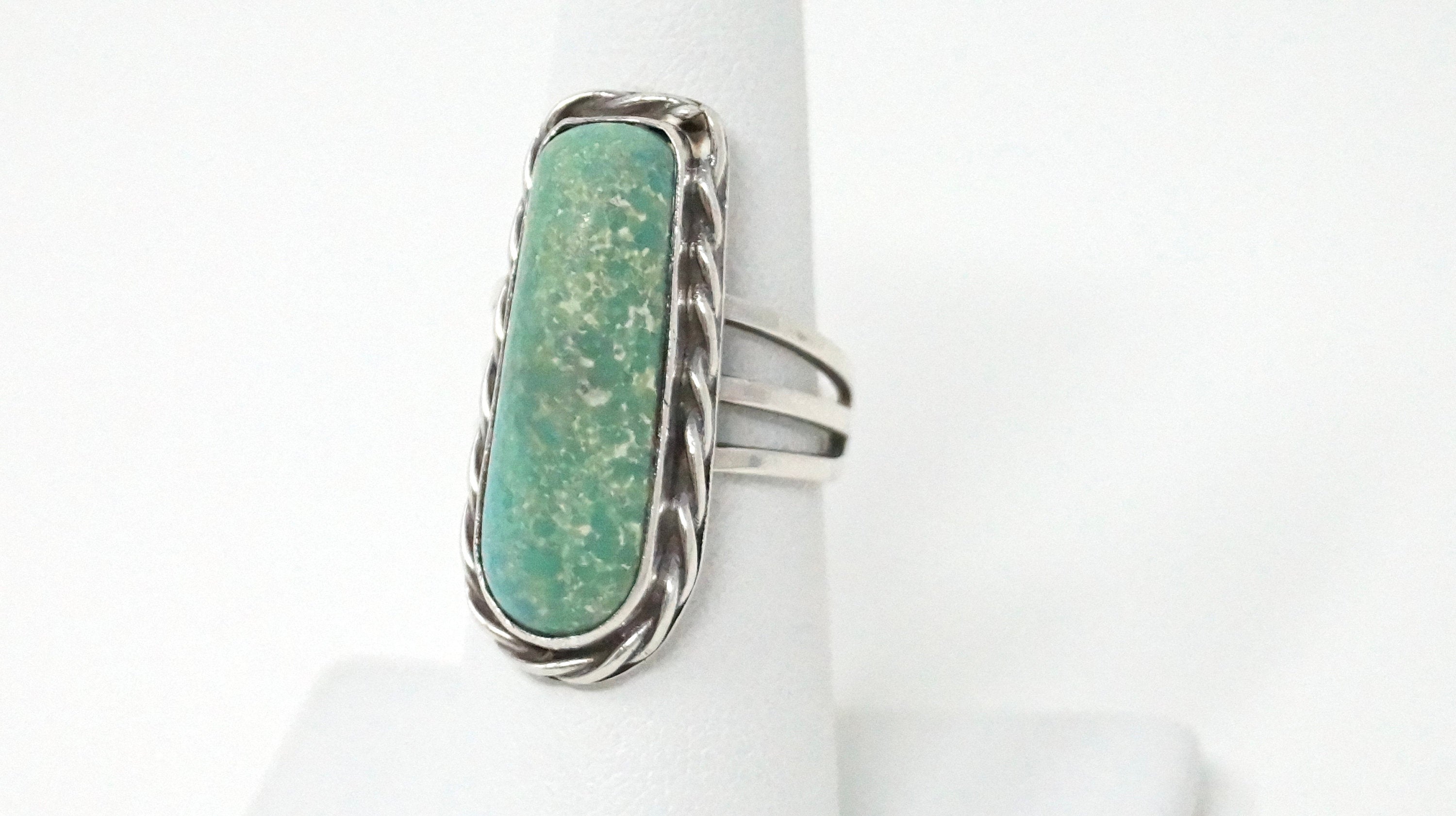 Vintage Southwestern Turquoise Sterling Silver Ring - Size 6.75