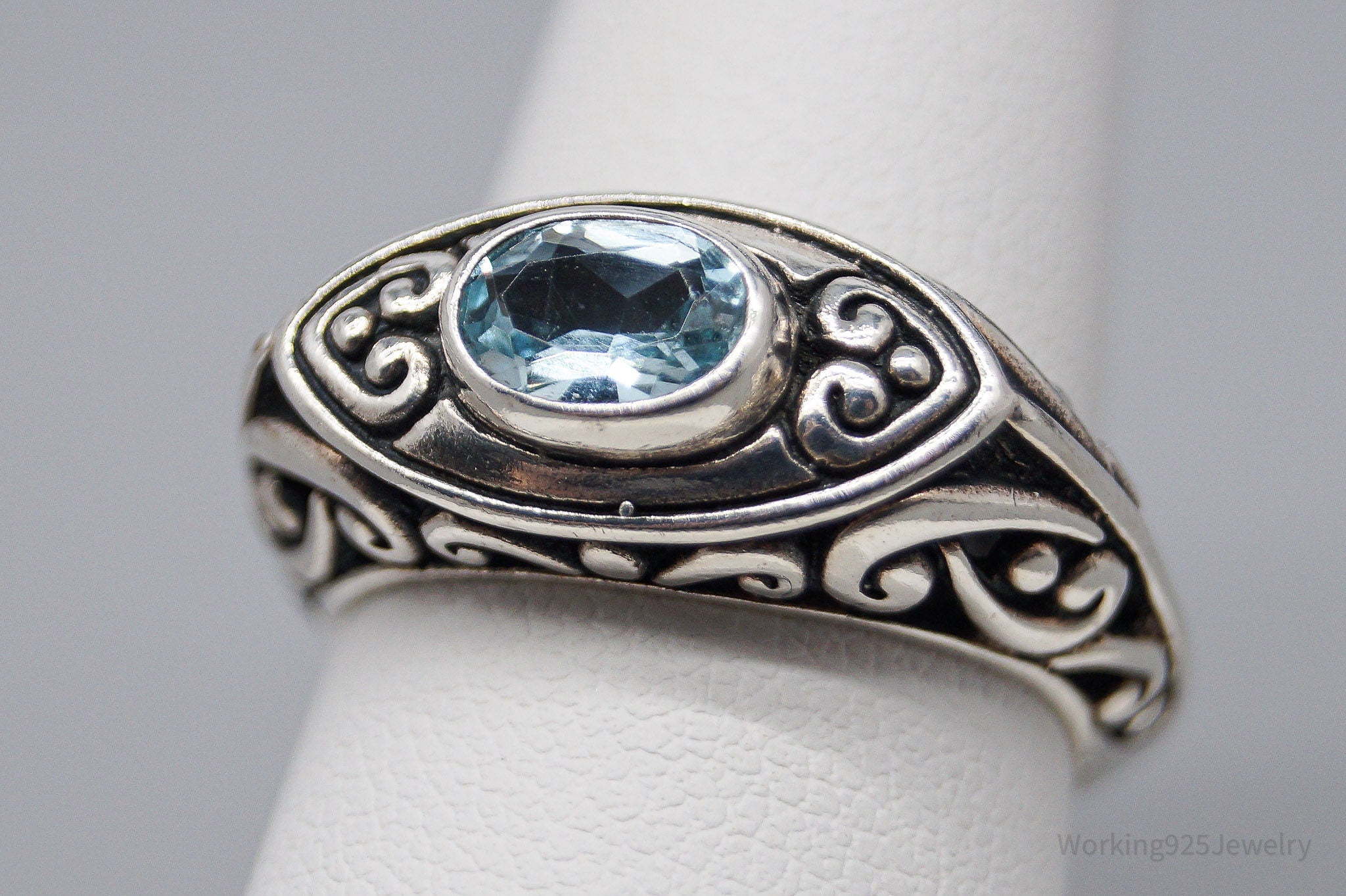 Vintage Blue Topaz Sterling Silver Ring - Size 7.75