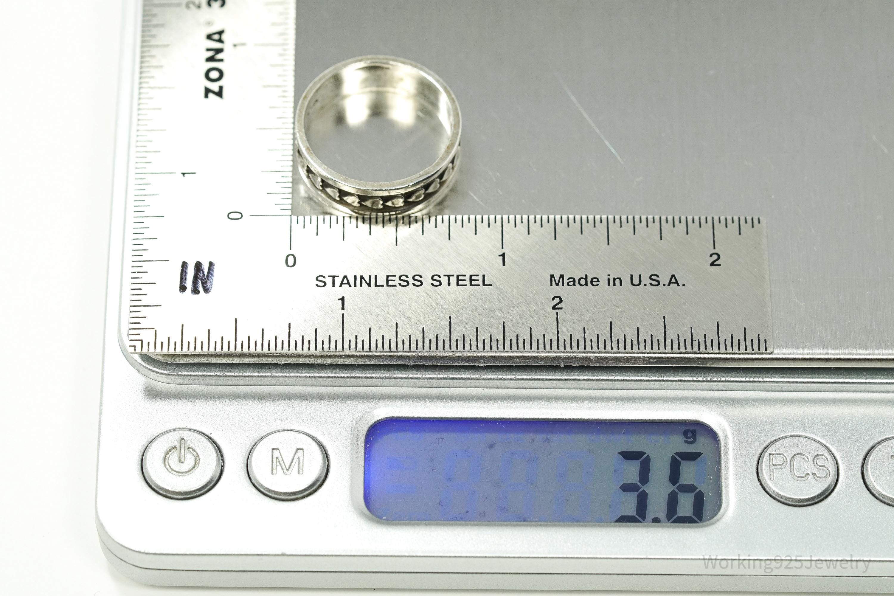 Antique Hearts Pattern Sterling Silver Band Ring - Size 7.5