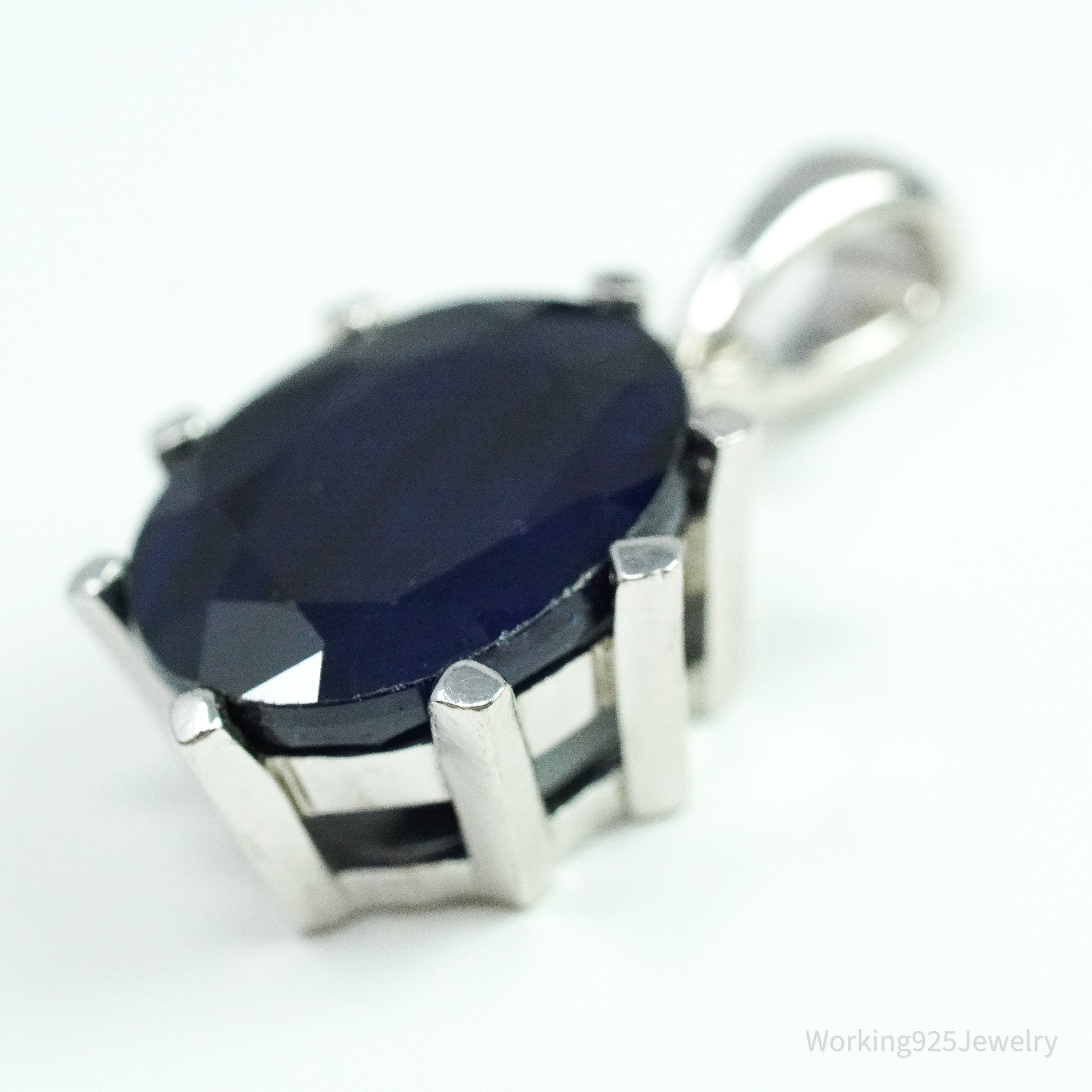 TGGC Blue Sapphire Sterling Silver Necklace Pendant