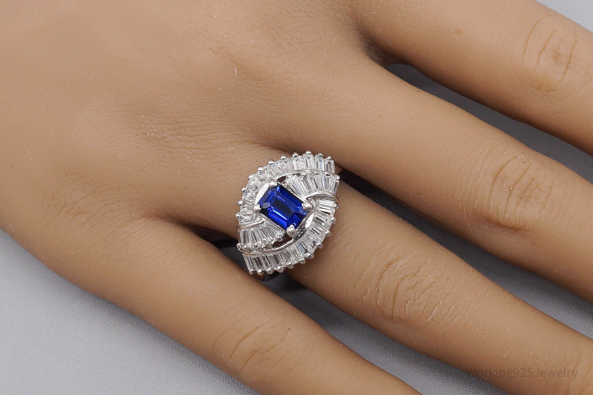 Vintage Lab Sapphire Cubic Zirconia Sterling Silver Ring - Size 8