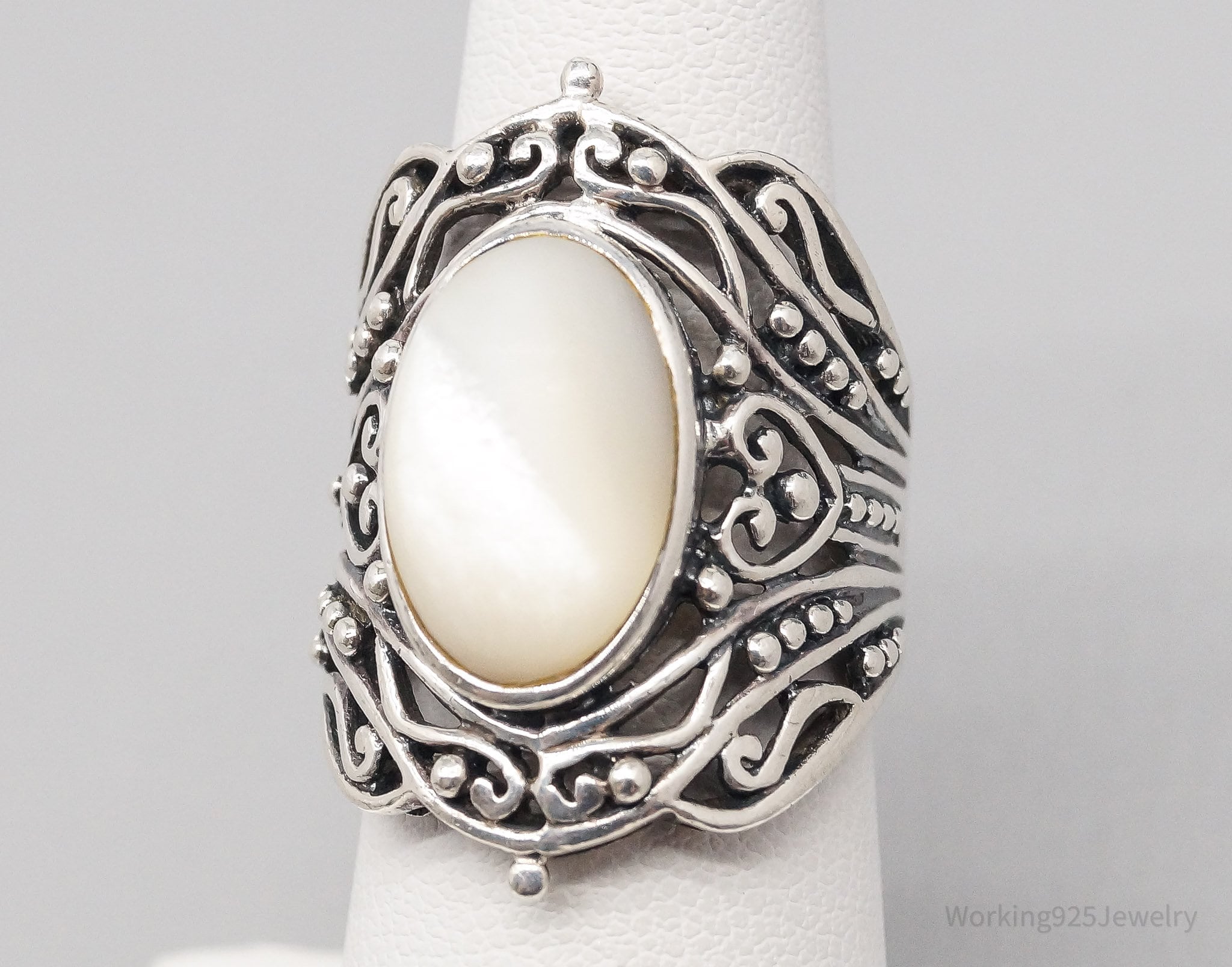 Vintage Designer CFJ Mother Of Pearl Sterling Silver Ring Size 6