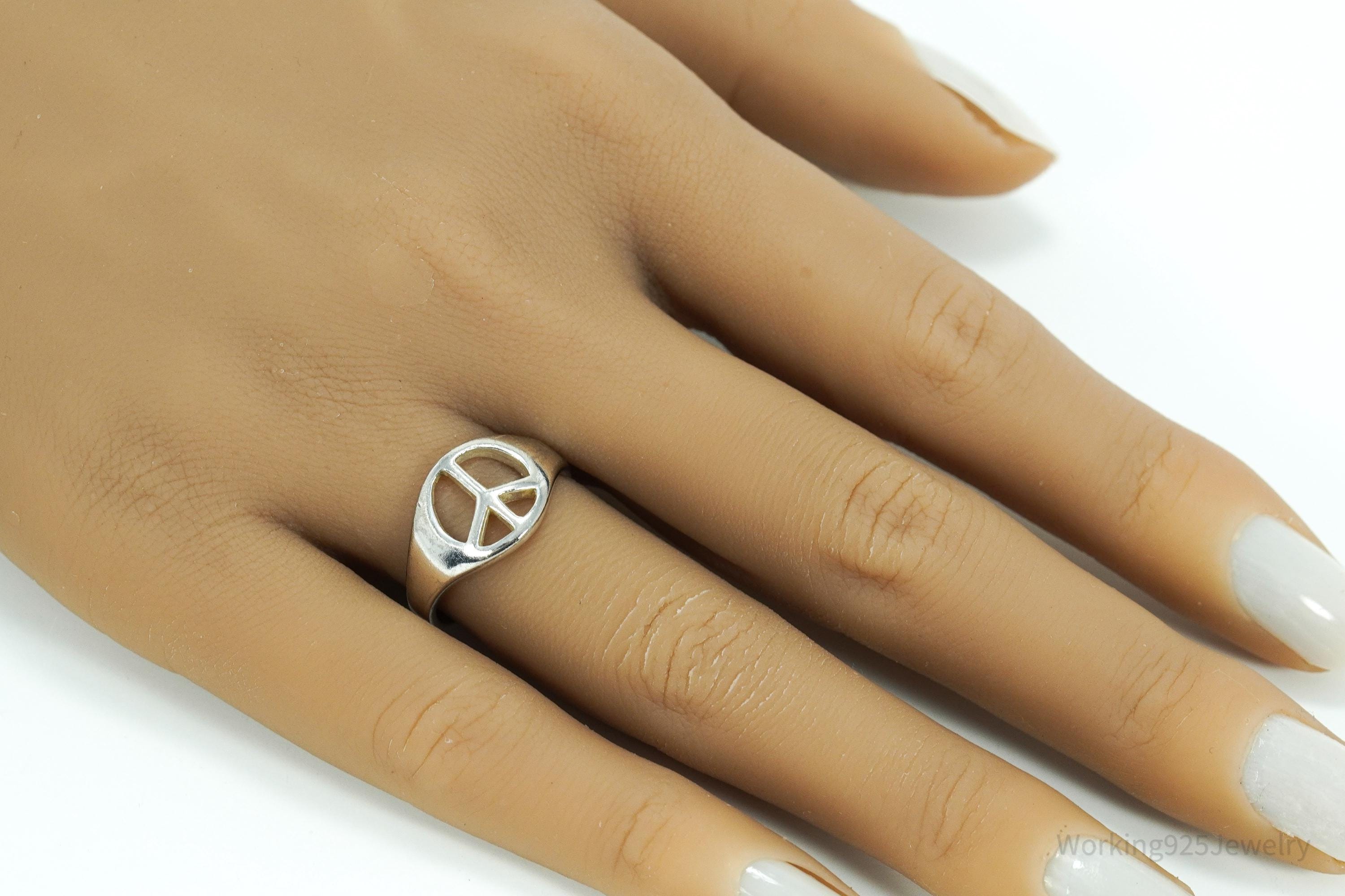 Vintage Peace Sign Sterling Silver Rhodium Plated Ring - Size 7