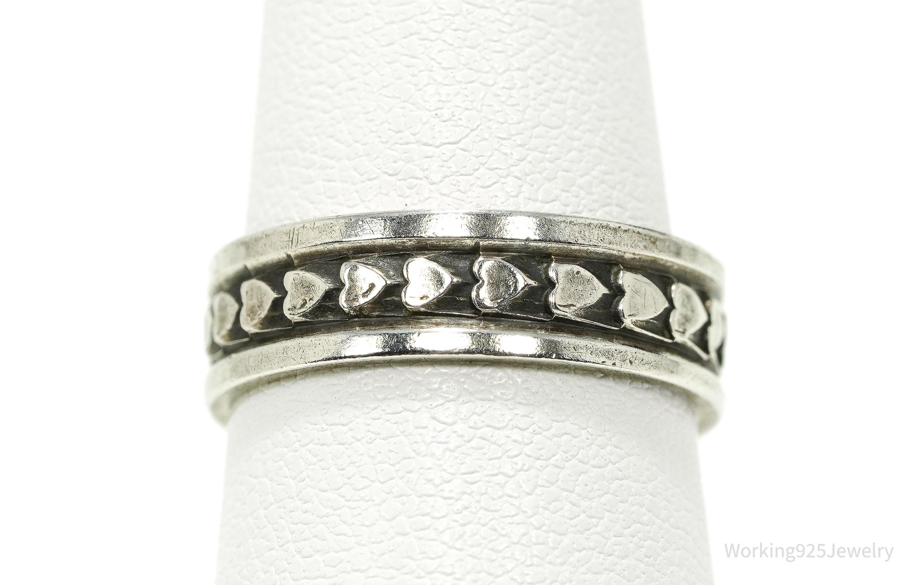 Antique Hearts Pattern Sterling Silver Band Ring - Size 7.5