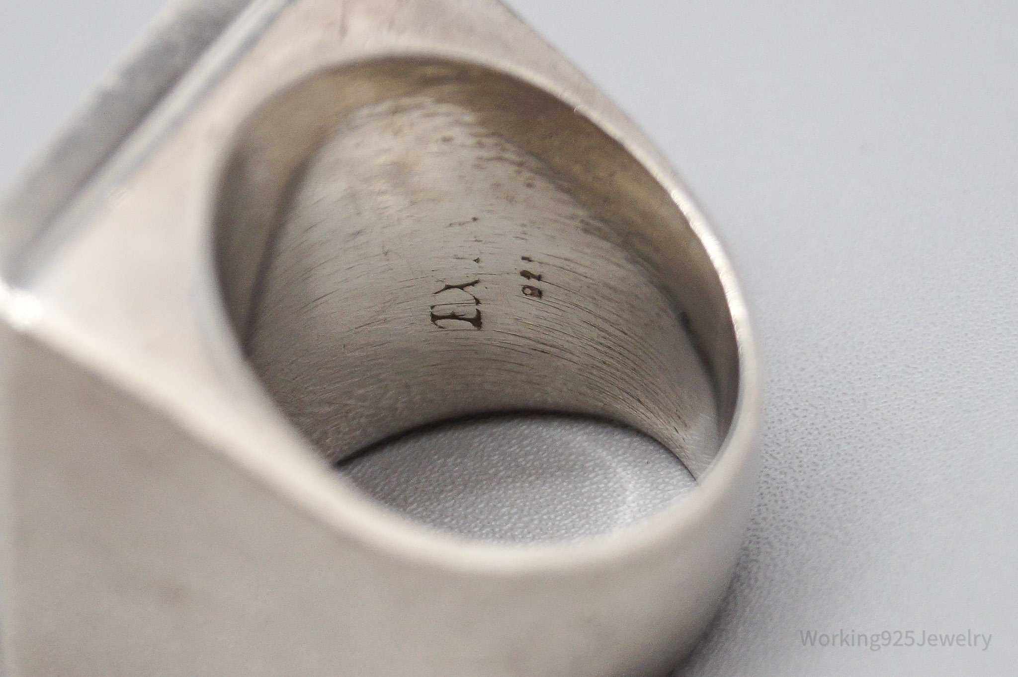 VTG Claudia Agudelo EXEX Collection Mother Of Pearl Sterling Silver Ring SZ 8.5