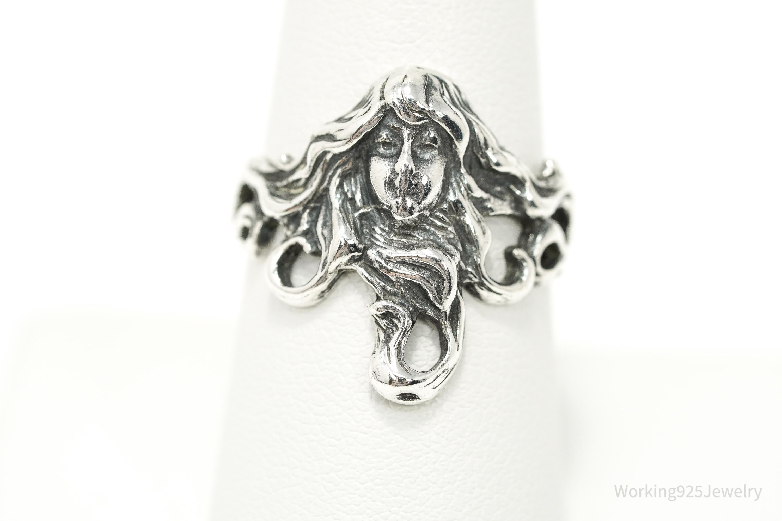 ATQ VTG Art Nouveau Woman Sterling Silver Ring - Size 8.25