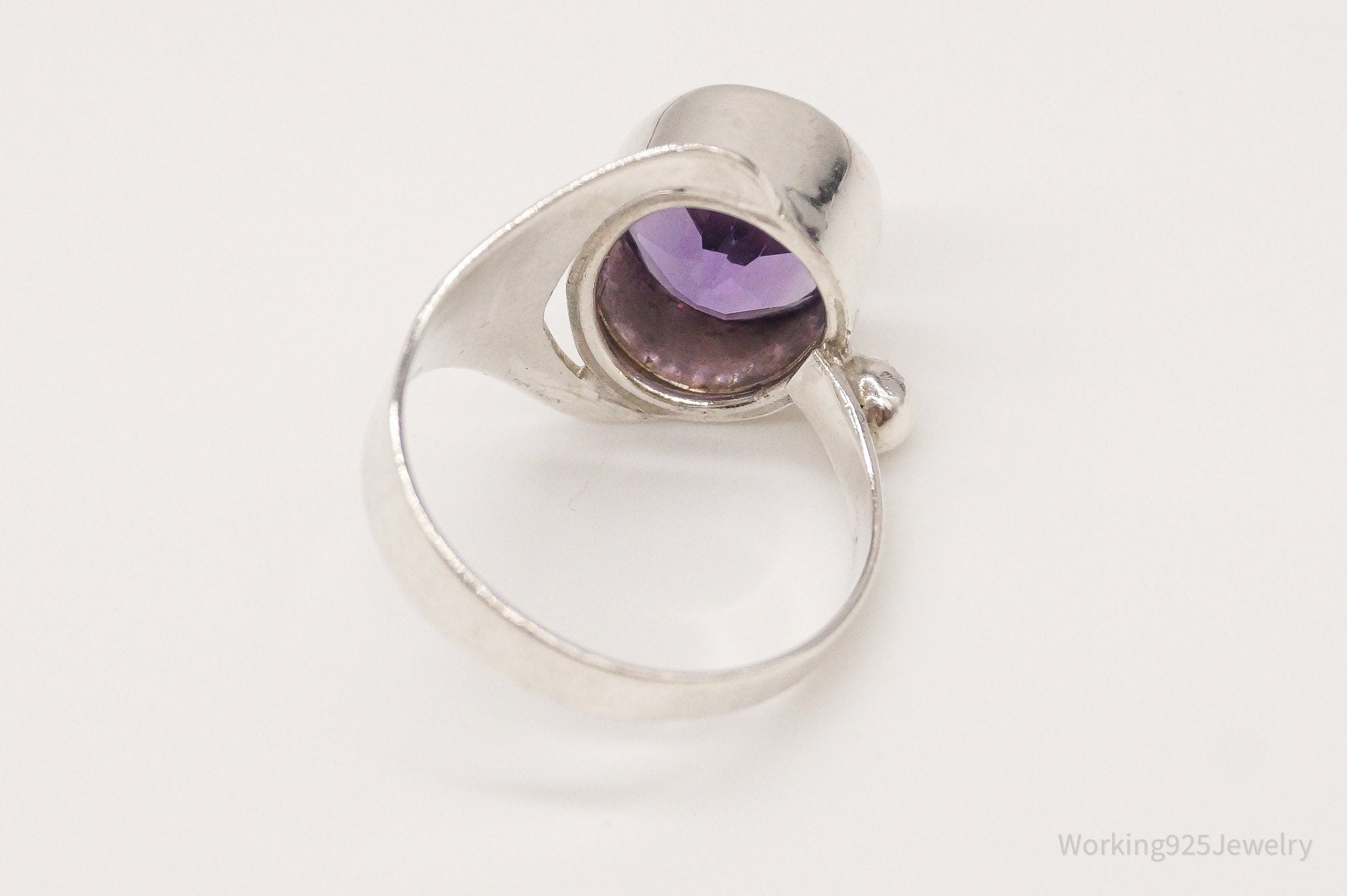 Vintage Amethyst Modernist Sterling Silver Ring - Size 8