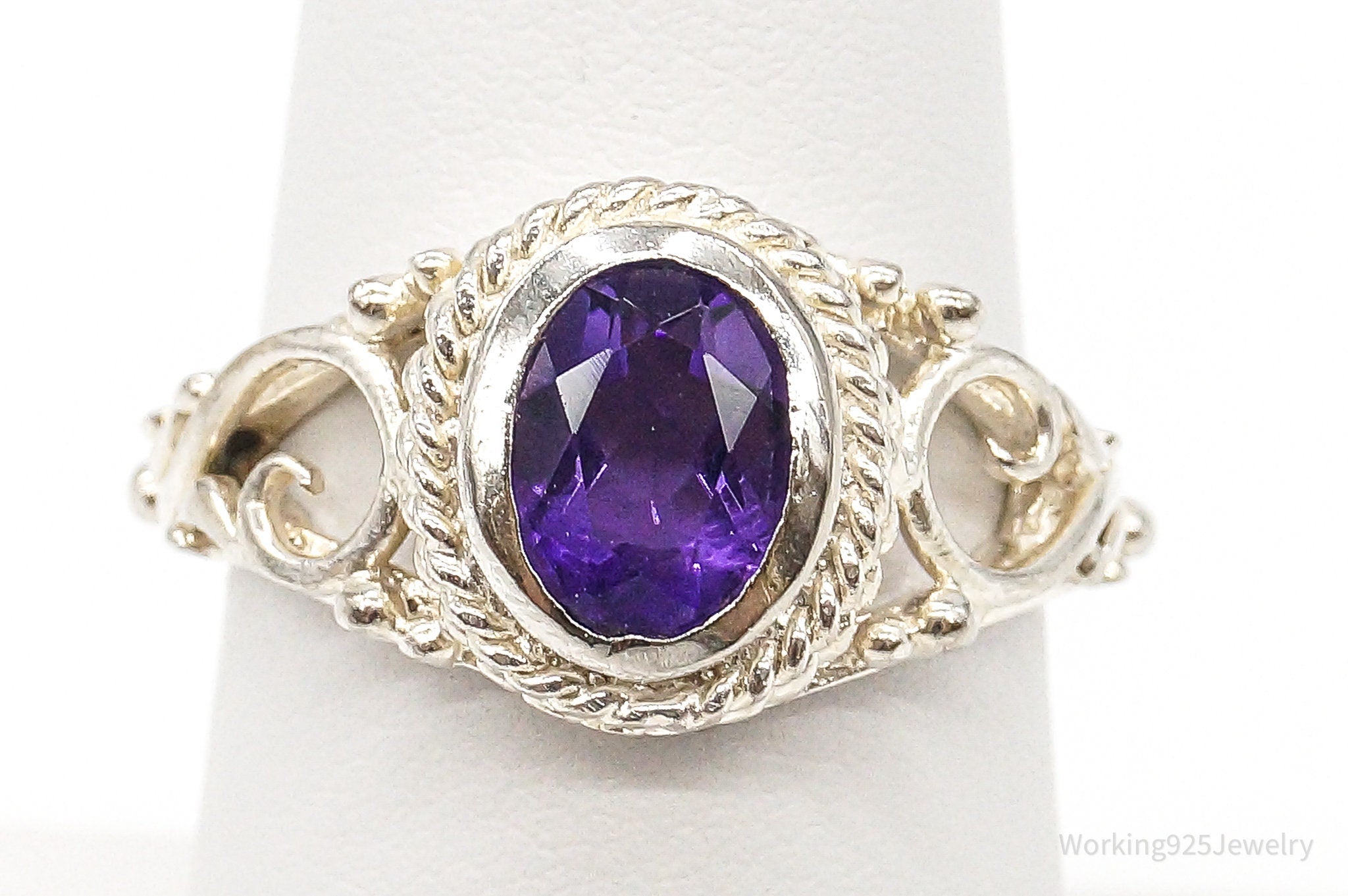 Vintage Amethyst Sterling Silver Ring - Size 7