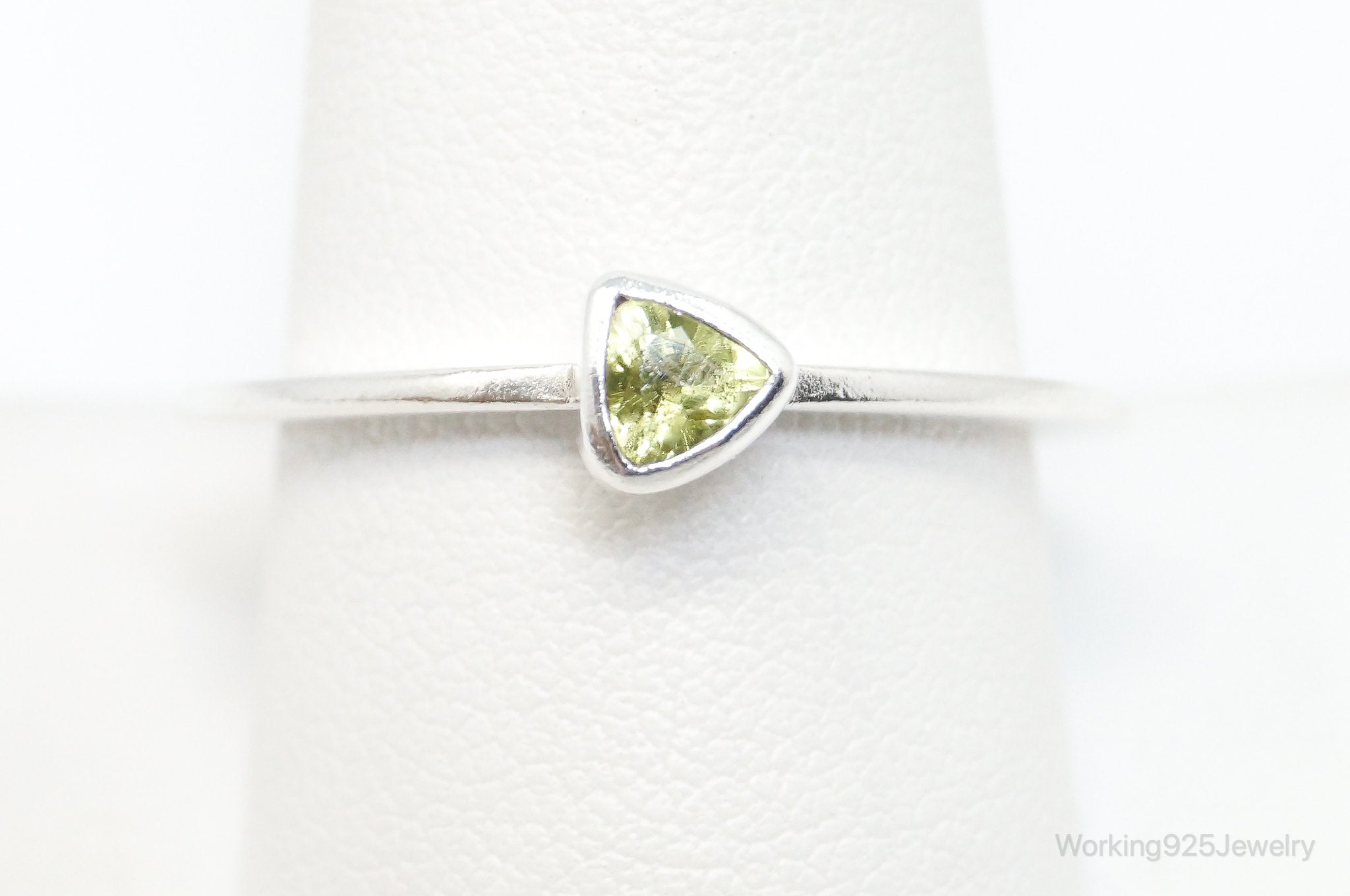 Vintage Green Peridot Sterling Silver Stacker Stackable Ring - SZ 9.5