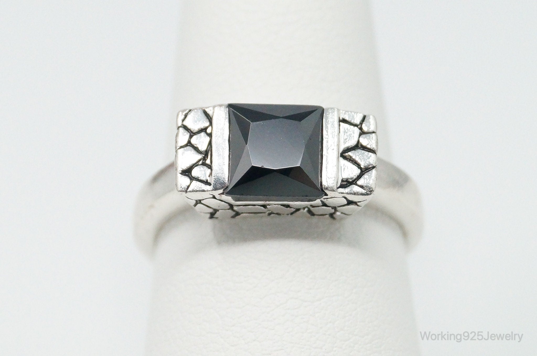 Vintage Black Onyx Sterling Silver Ring - Size 8