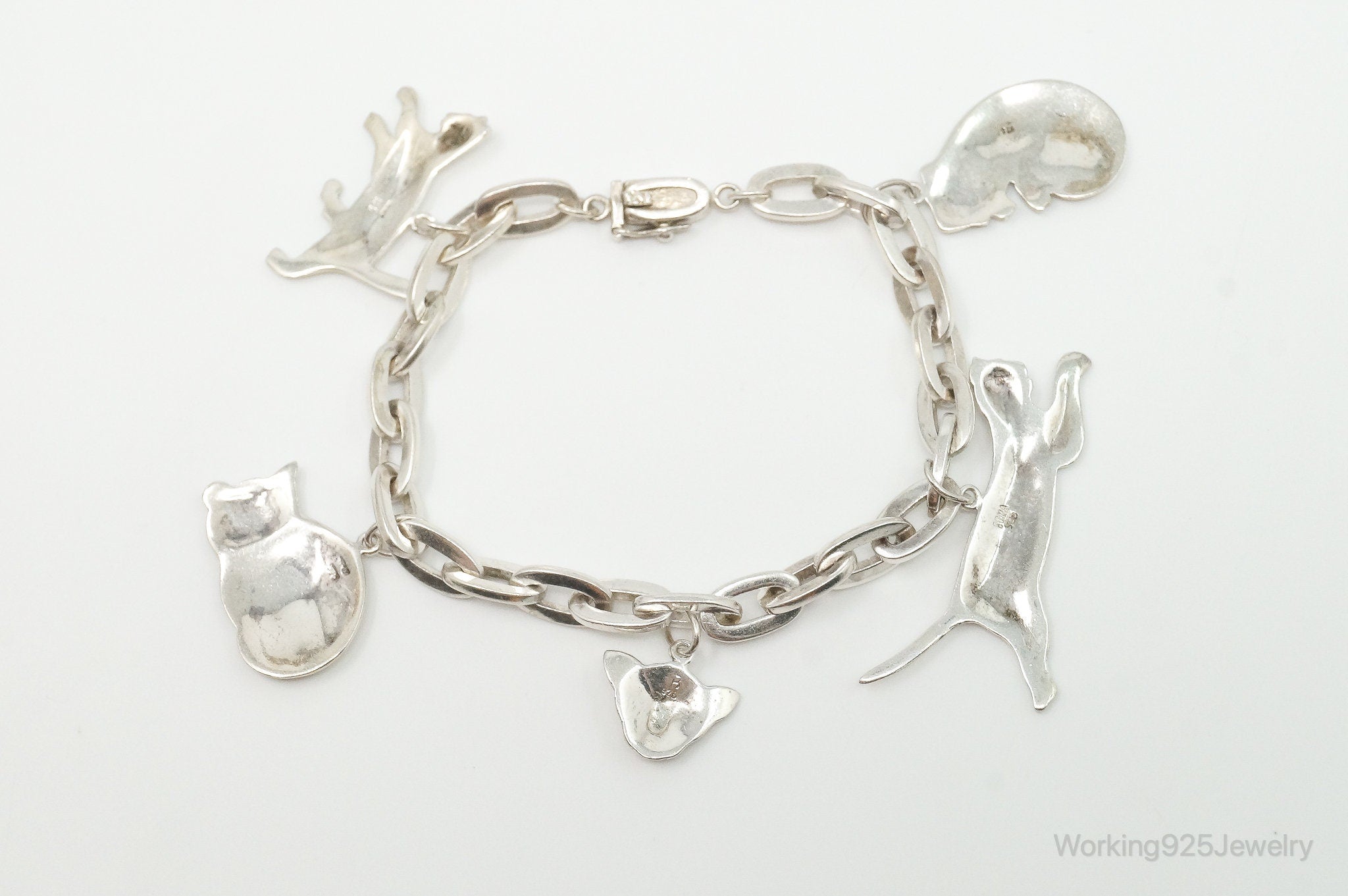 Cat Bracelet. Cat Charm Bracelet. Cat Lover Bracelet. Silver Charm