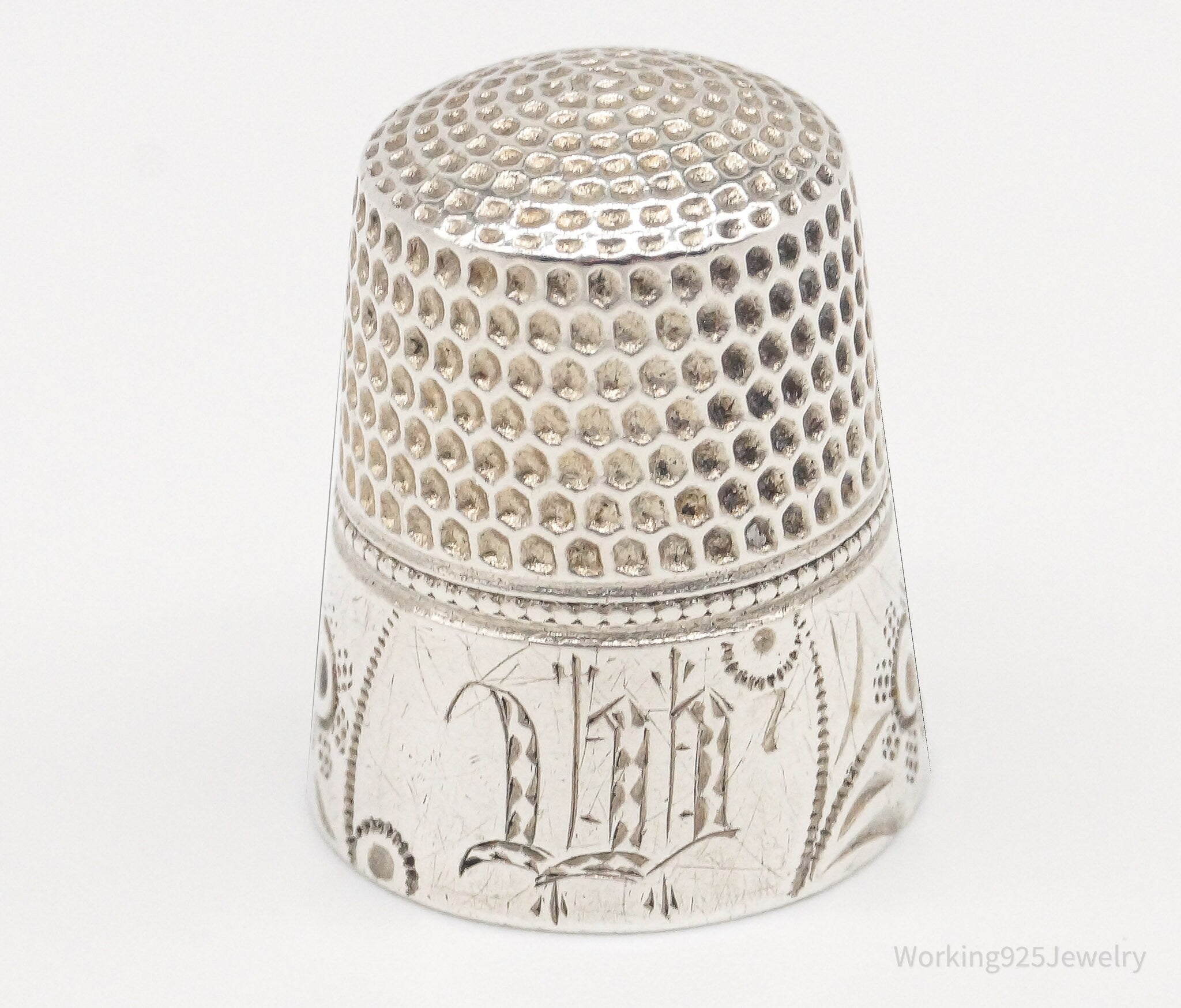 Victorian Antique Waite Thresher "W" Flowers Sterling Silver Thimble