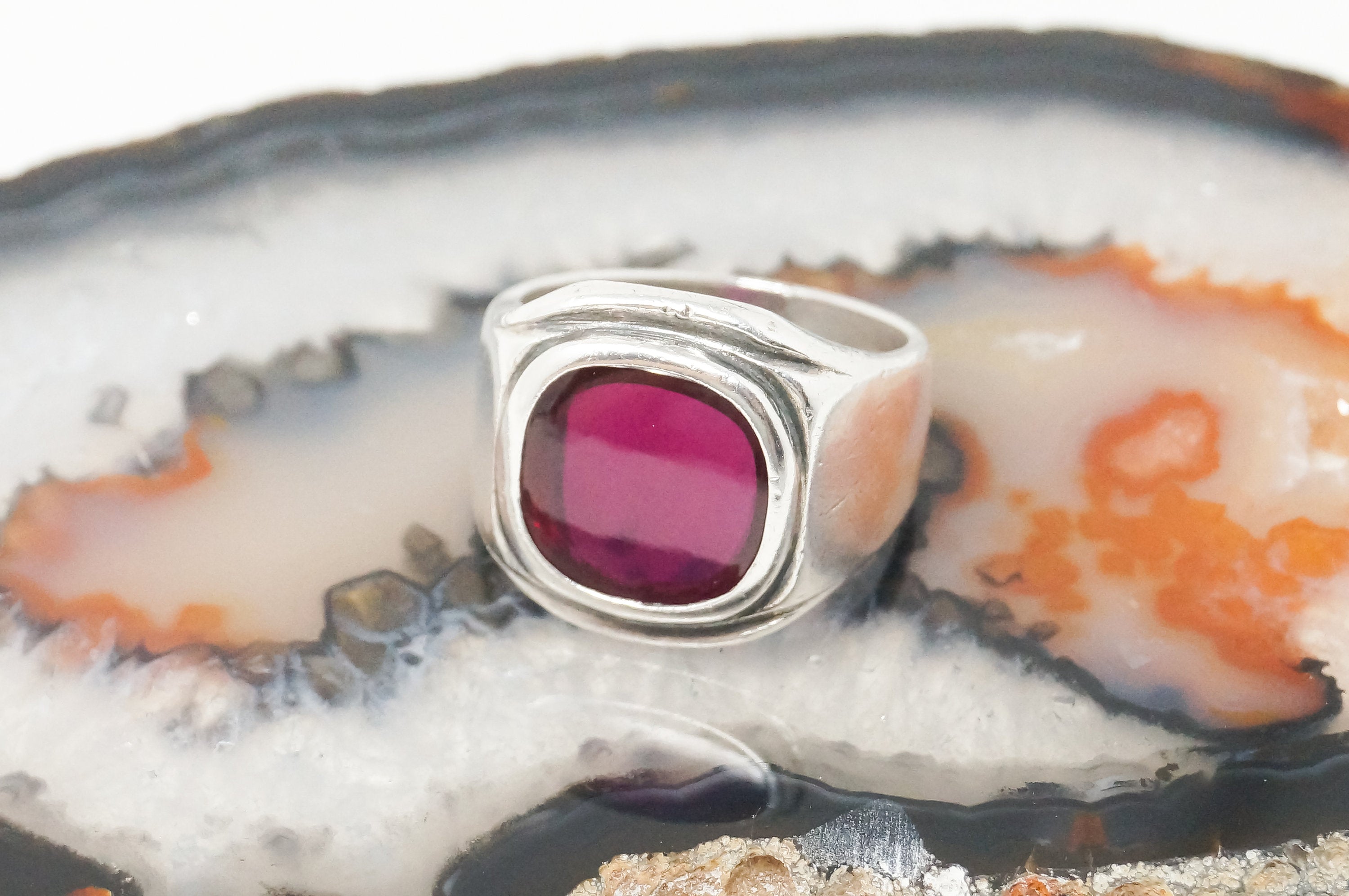 Antique Deco Style Red Pink Resin Silver Cigar Ring - Sz 8.5