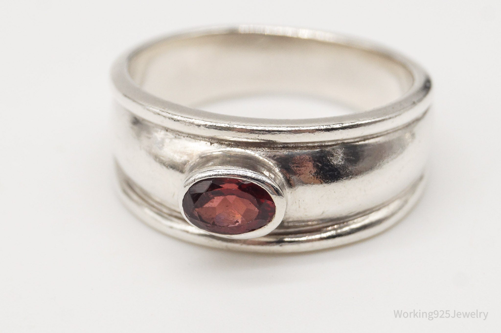 Vintage Garnet Sterling Silver Band Ring - Size 8.75