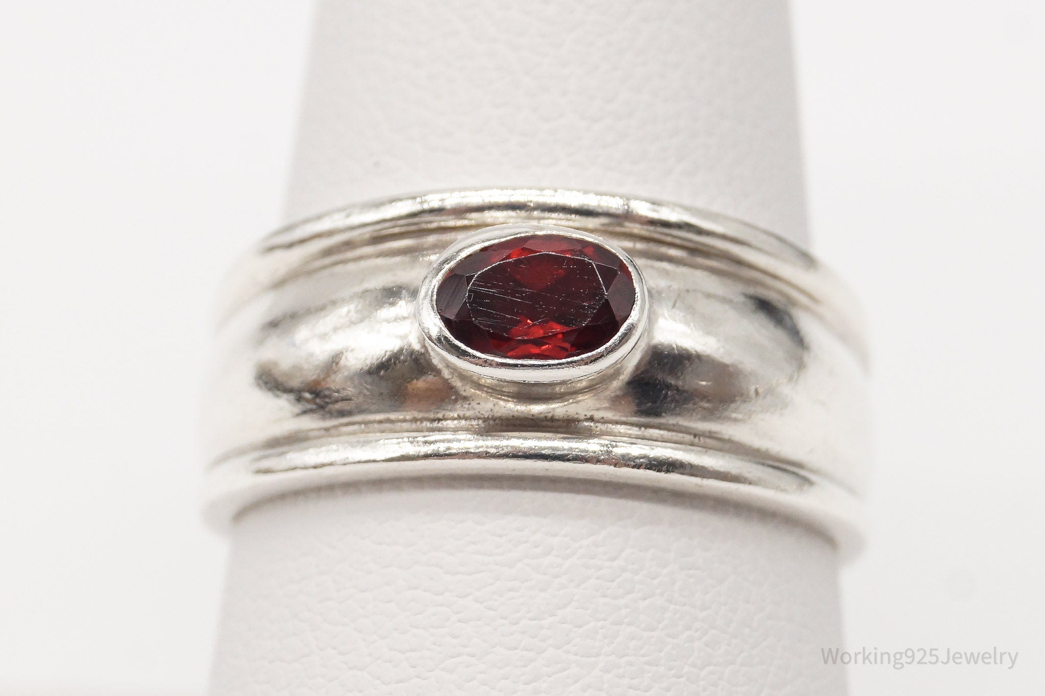 Vintage Garnet Sterling Silver Band Ring - Size 8.75