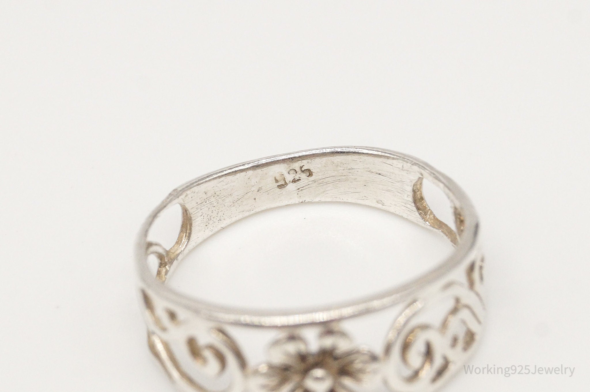 Vintage Flower Sterling Silver Band Ring - Size 6