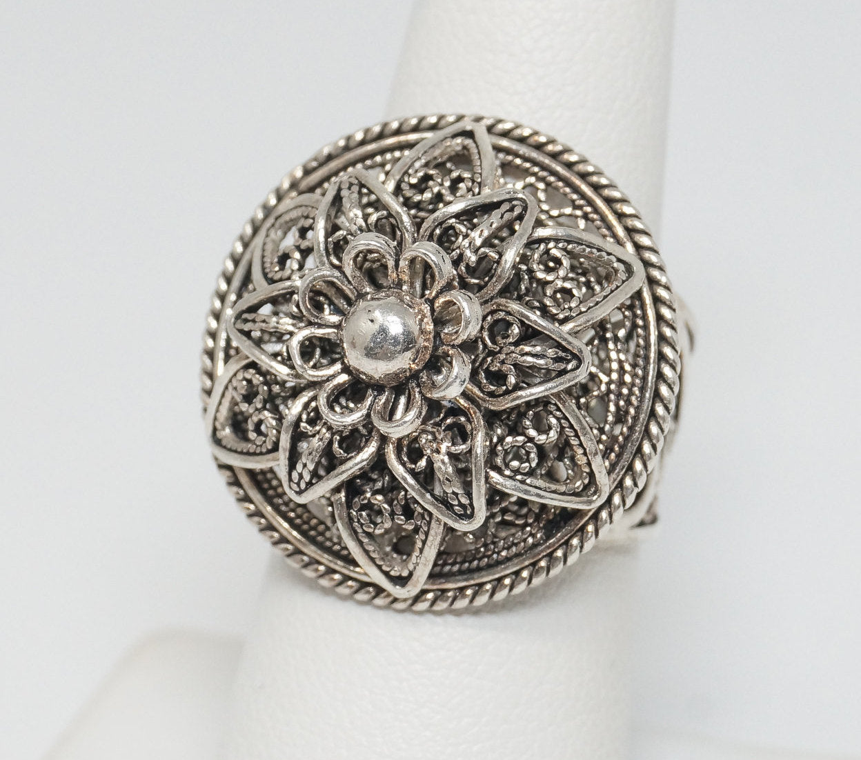 Vintage Designer DGS Flower Filigree Sterling Silver Ring - Size 7