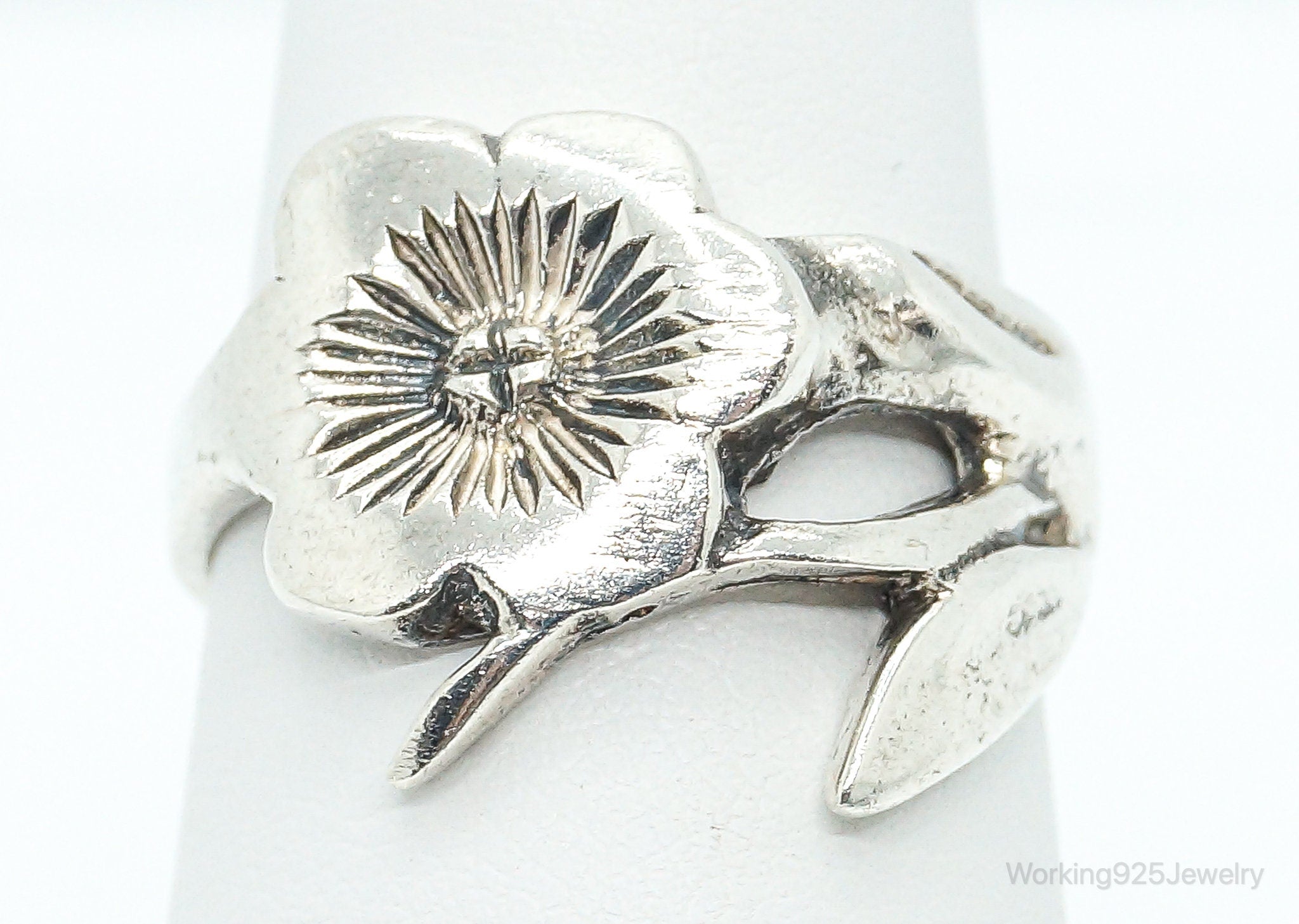 Vintage Flower Sterling Silver Ring - Size 5.75