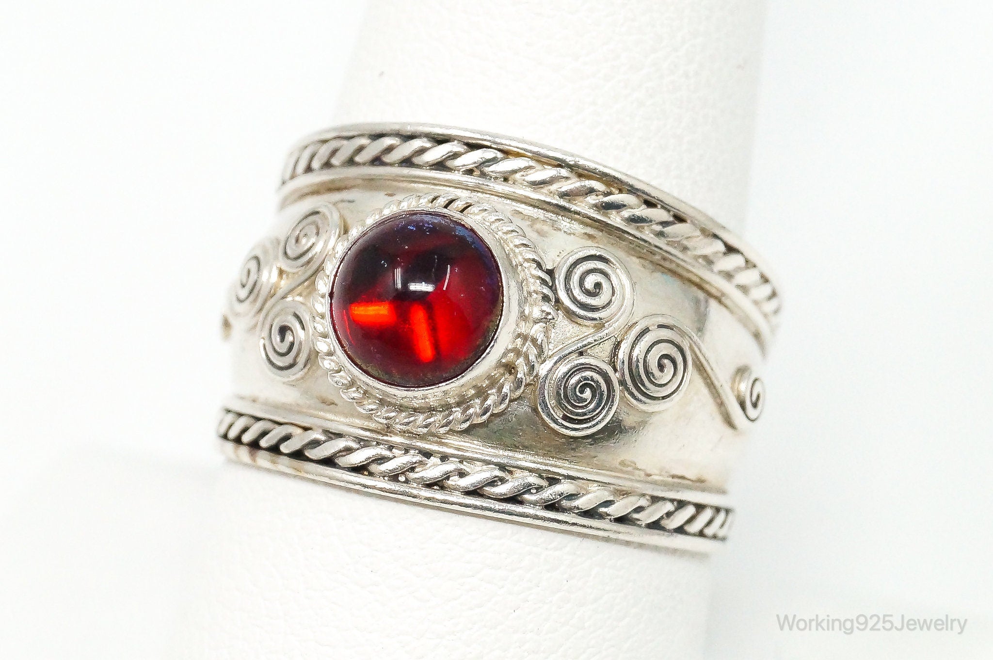 Vintage Garnet Sterling Silver Bali Ring - Size 9.5