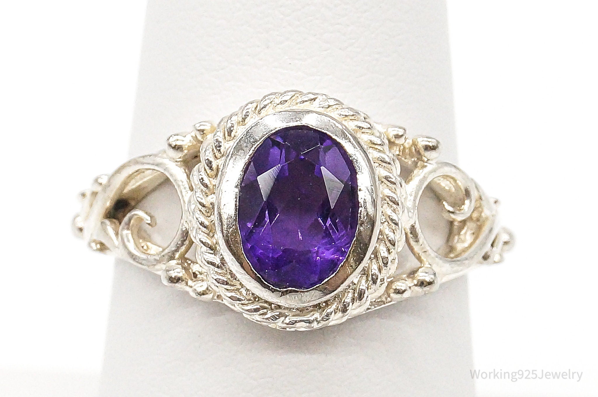 Vintage Amethyst Sterling Silver Ring - Size 7